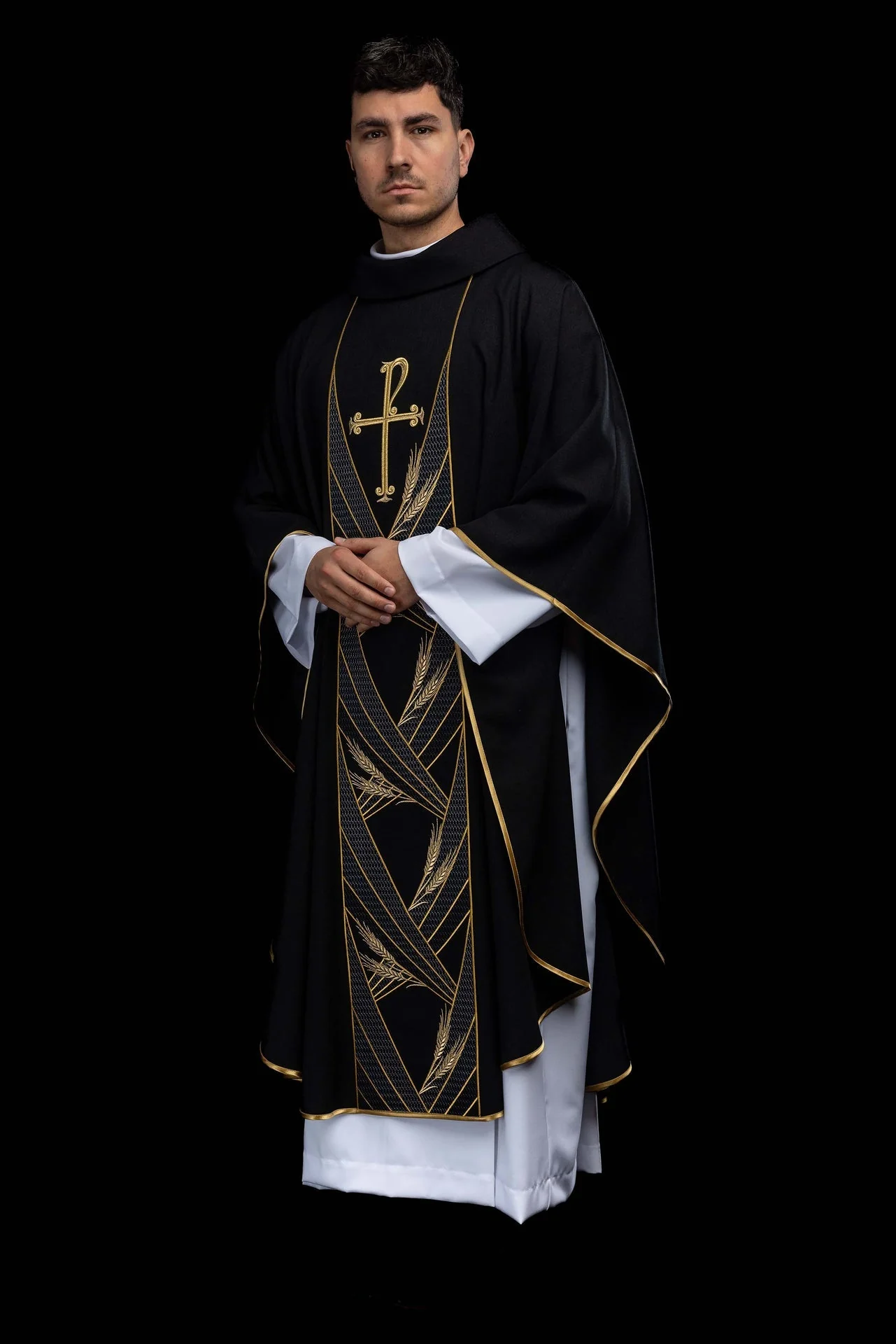 Black chasuble with an embroidered PAX band - Image 8