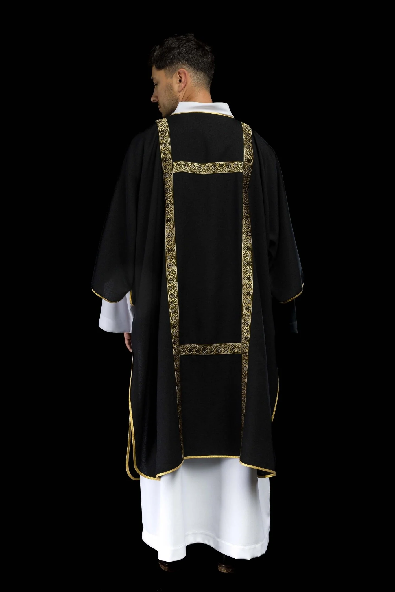 Black dalmatic decorated with gold jacquard ribbons - Image 8