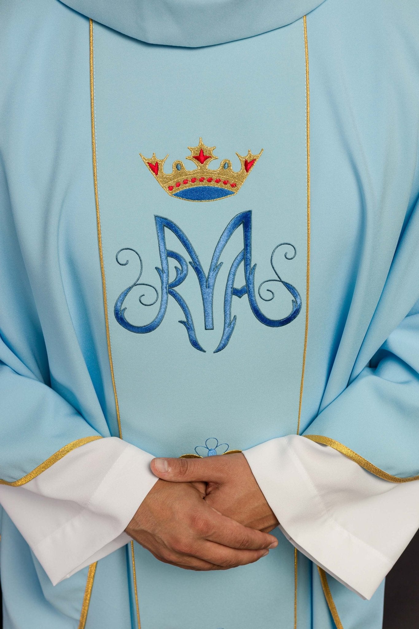 Blue liturgical chasuble with gold Marian embroidery - Image 3