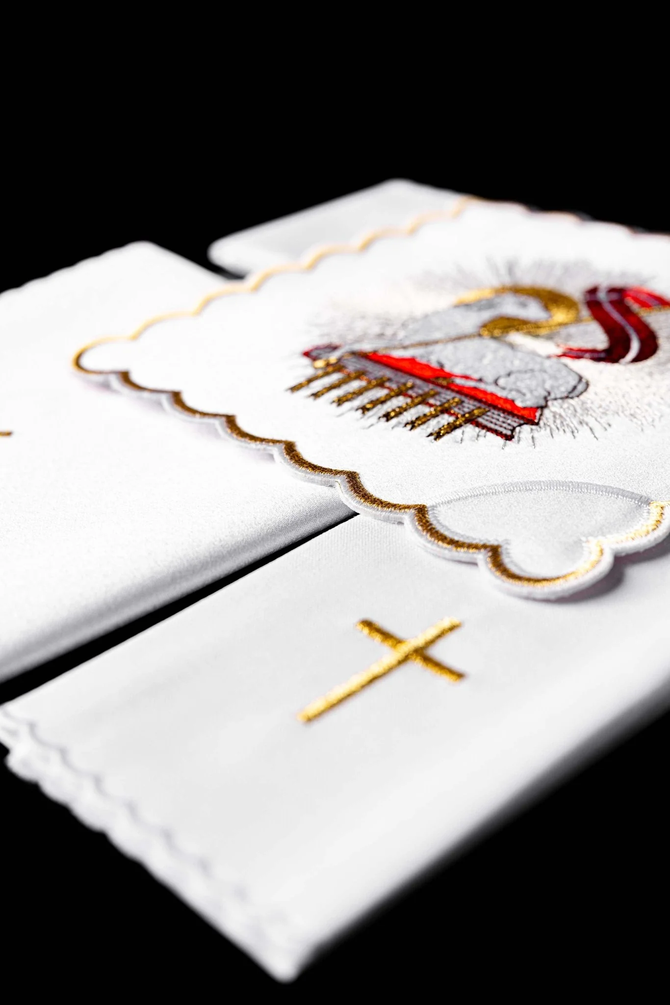 Chalice Linens Embroidered Lamb - Image 3