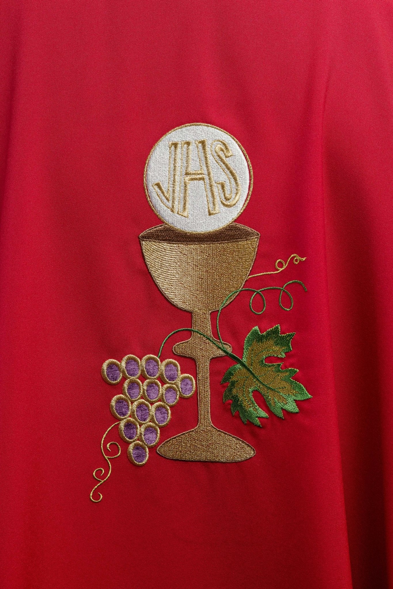 Chasuble Chalice Cross and Grapes in red - Image 3