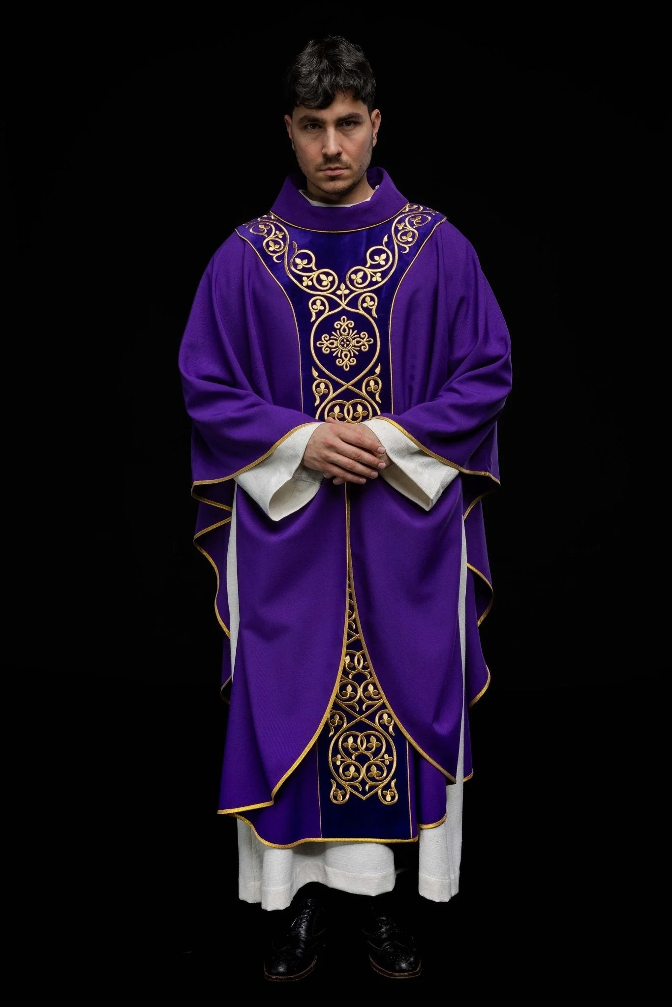 Chasuble decorated with velvet embroidery KOR/169/3 Purple - Image 10