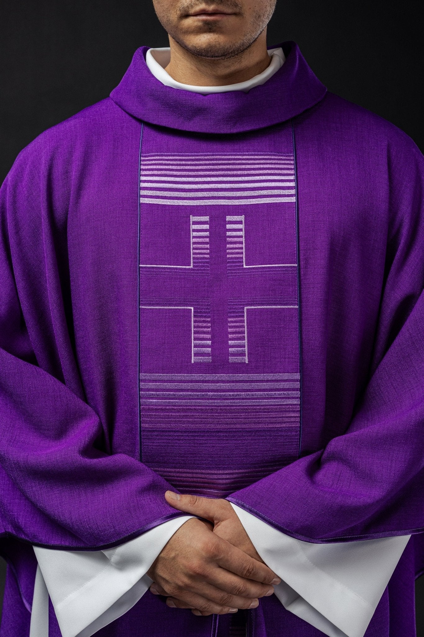 Chasuble embroidered with Crosses in purple - Image 3