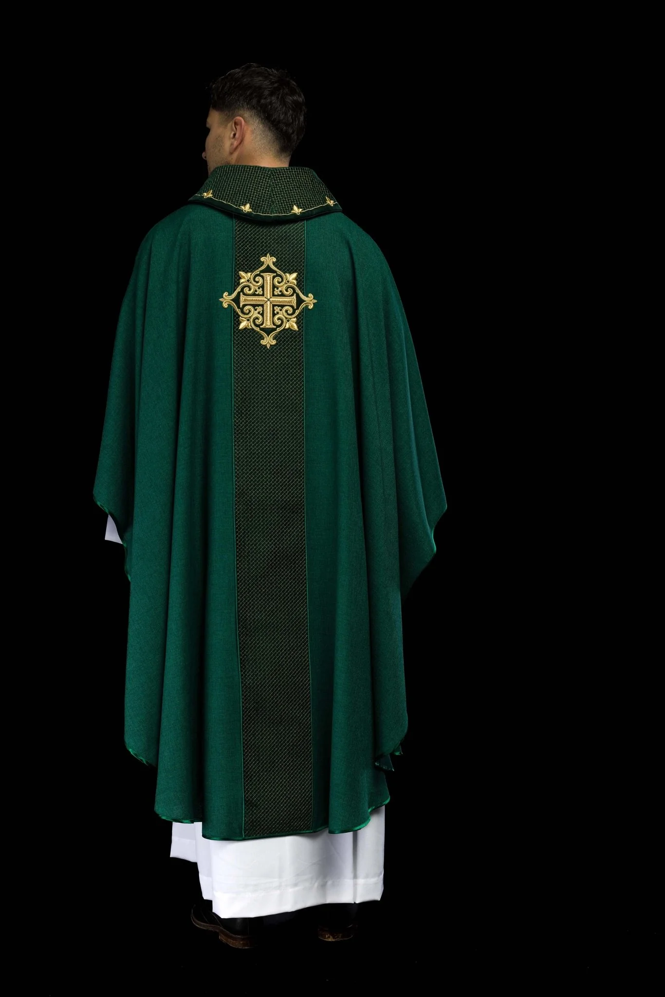Chasuble embroidered with Green Cross - Image 9