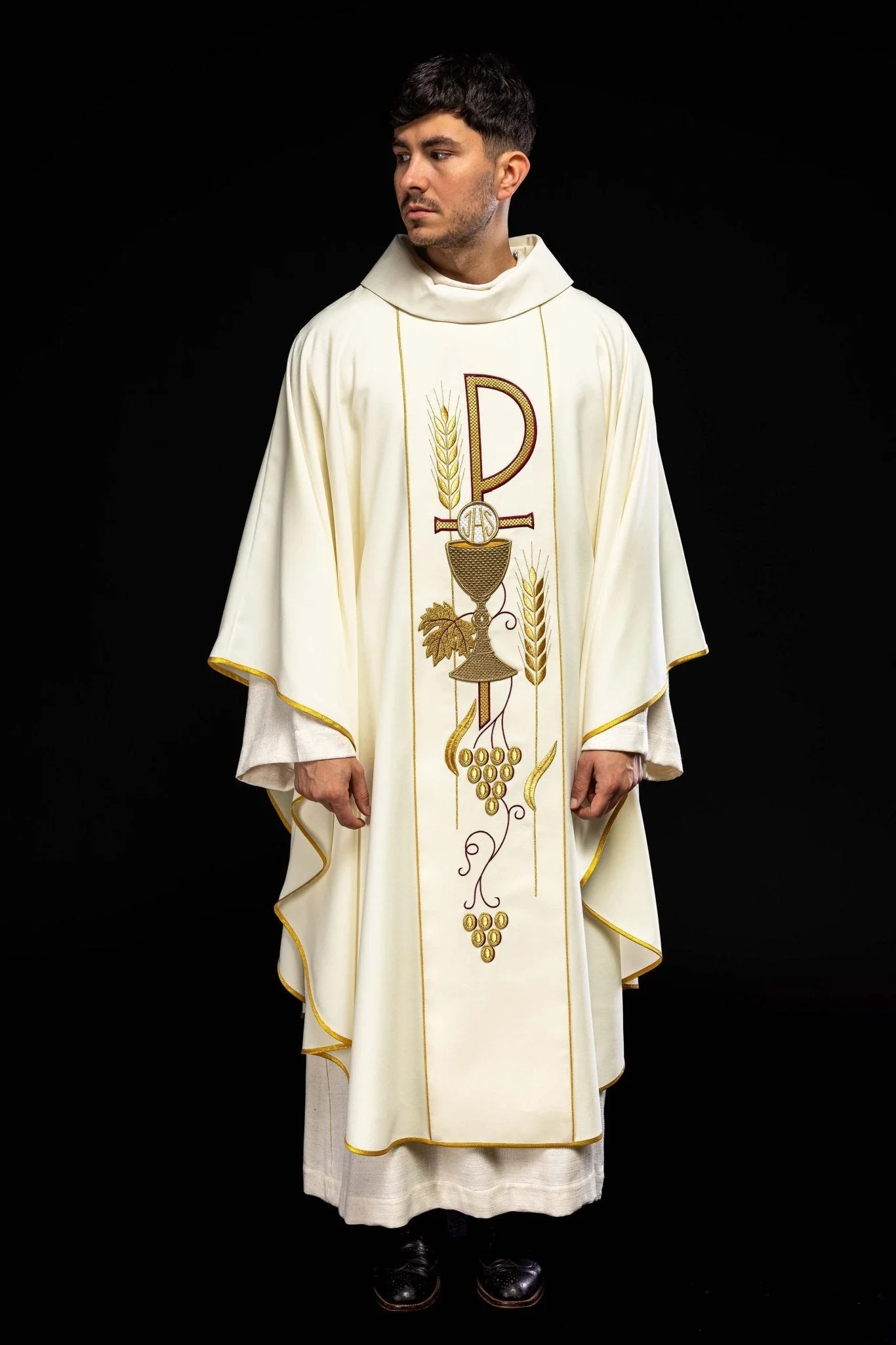 Chasuble embroidered with IHS Chalice pattern in ecru