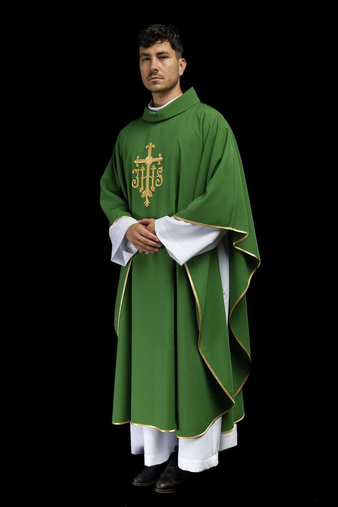 Chasuble embroidered with IHS symbol in green - Image 7