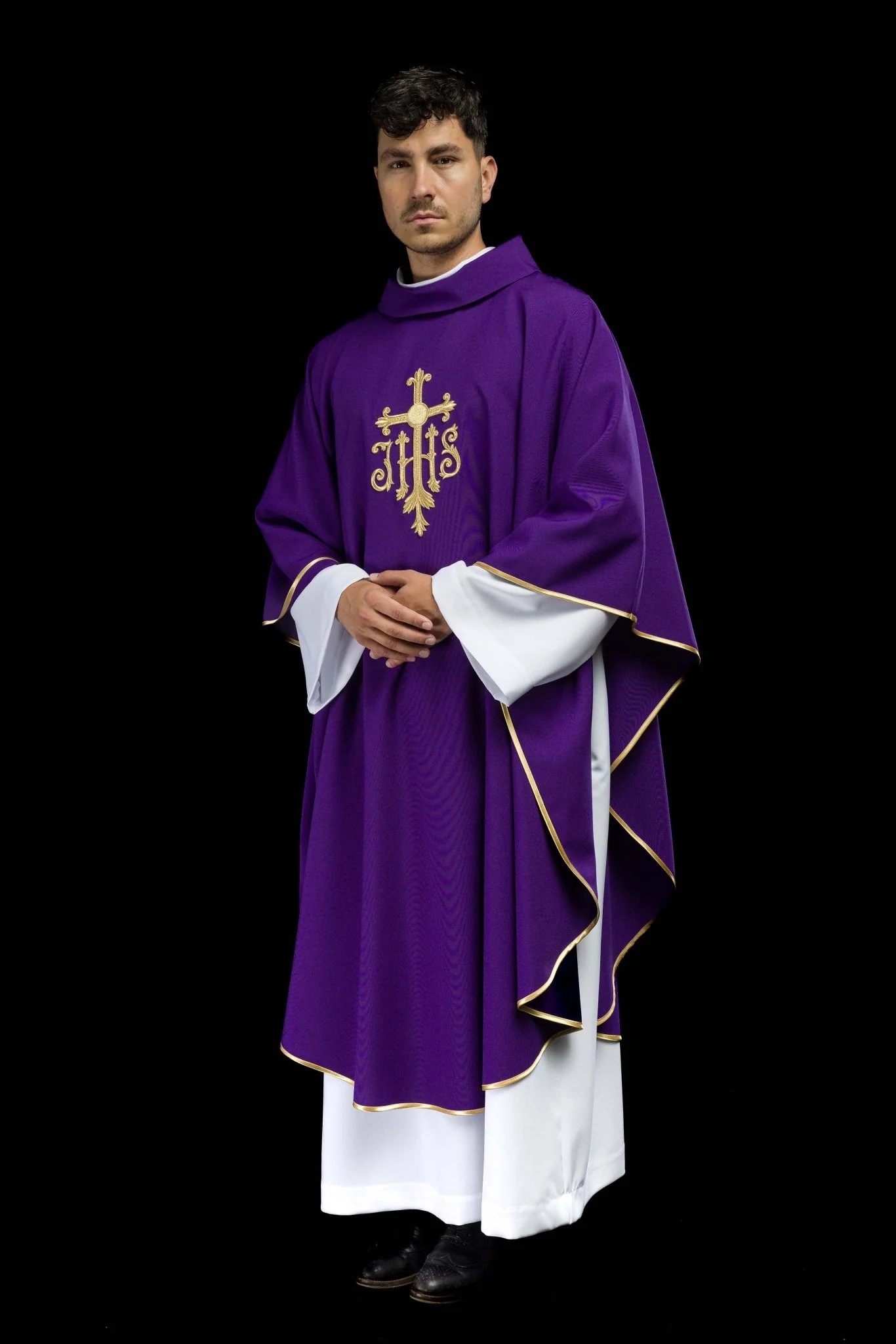 Chasuble embroidered with IHS symbol in purple - Image 9