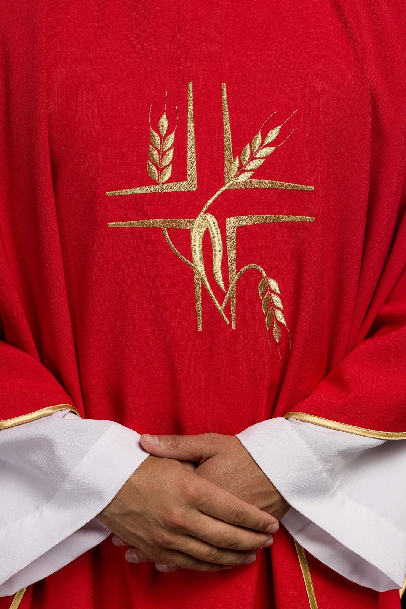 Chasuble embroidered with Red Cross - Image 3