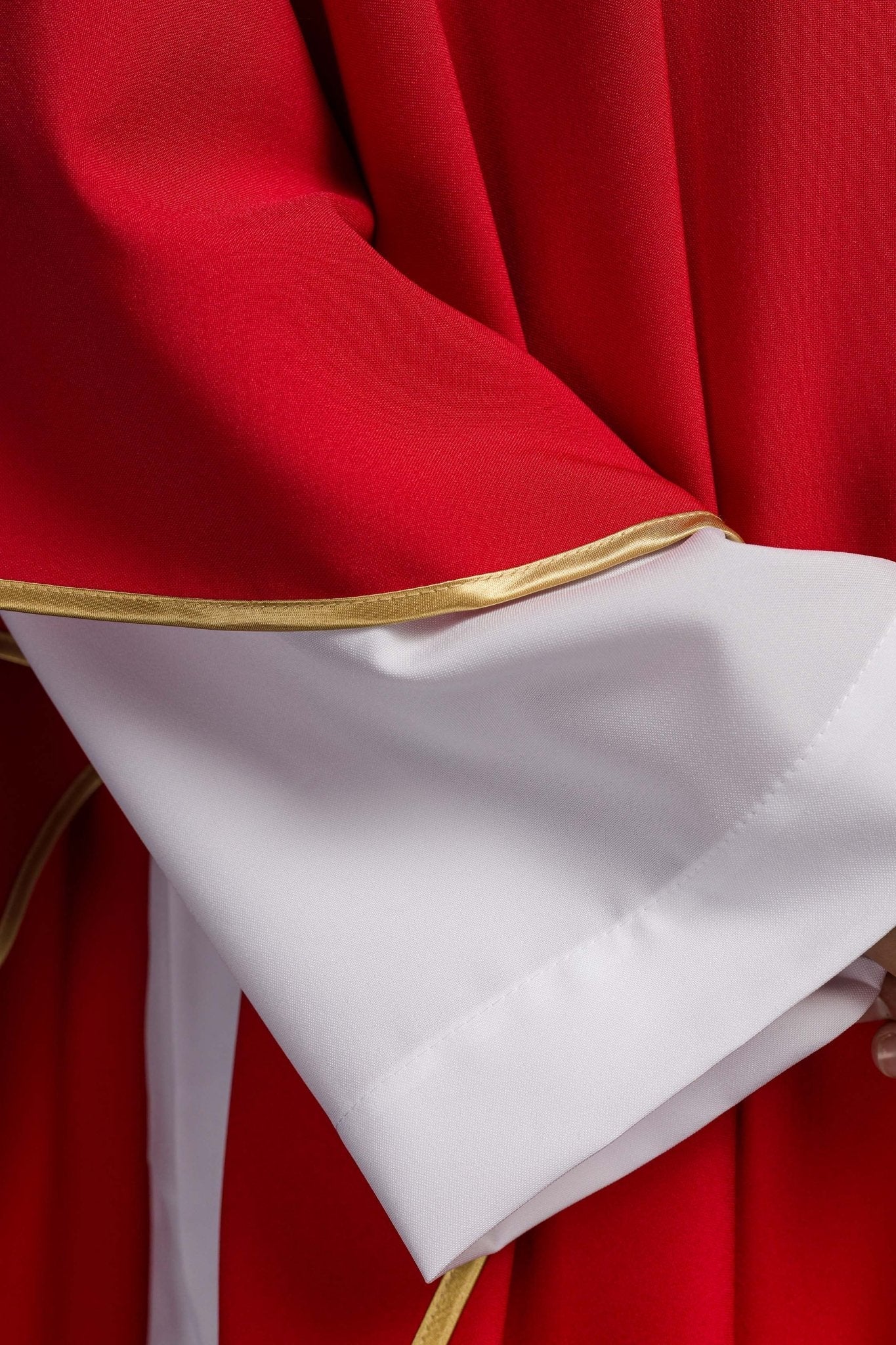 Chasuble embroidered with Red Cross - Image 4