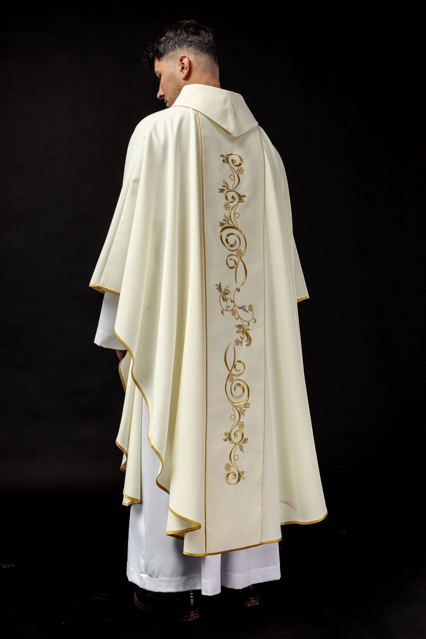 Chasuble embroidered with the image of Saint Anthony - Image 5