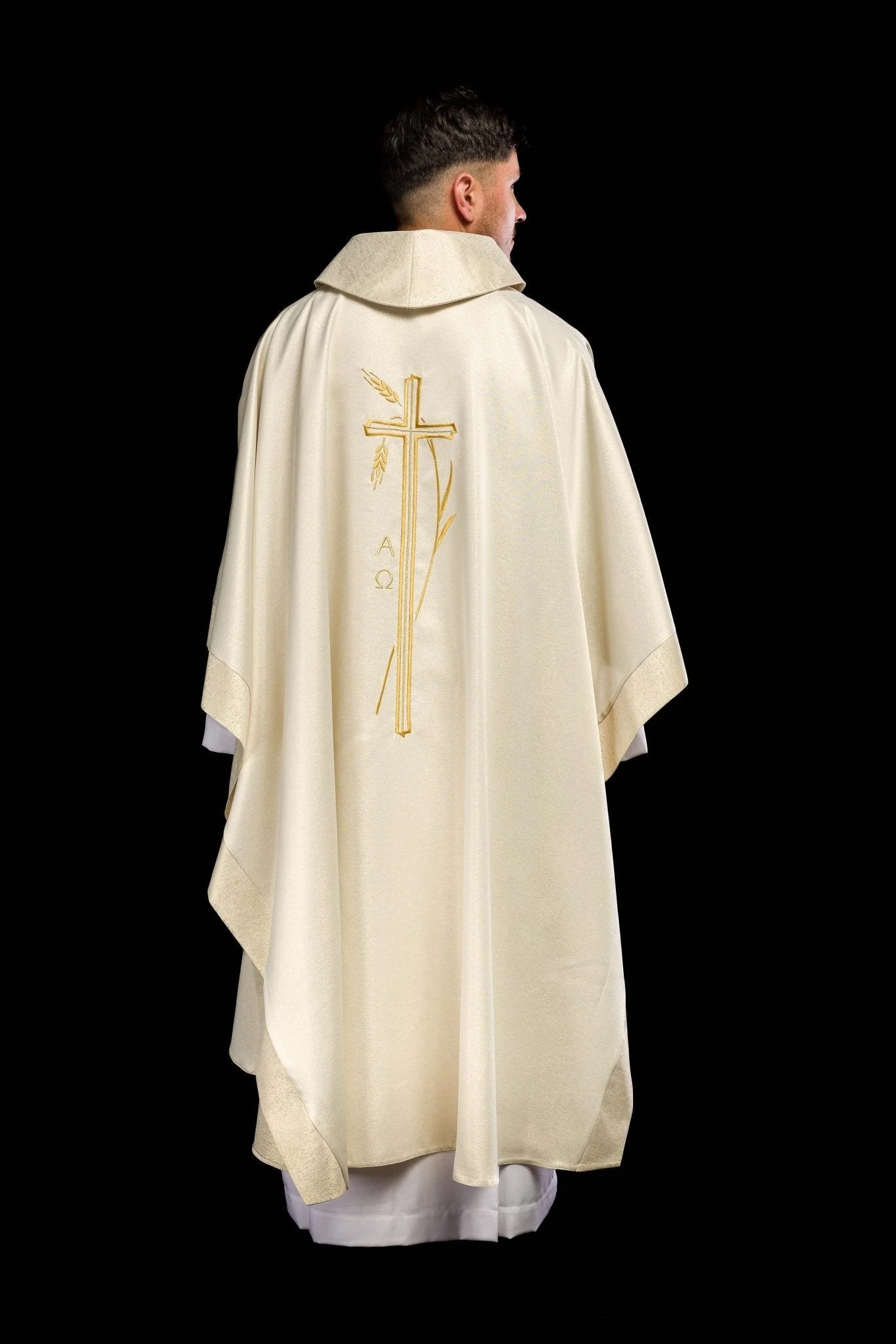 Chasuble with cross and ear motif in ecru color - Image 8