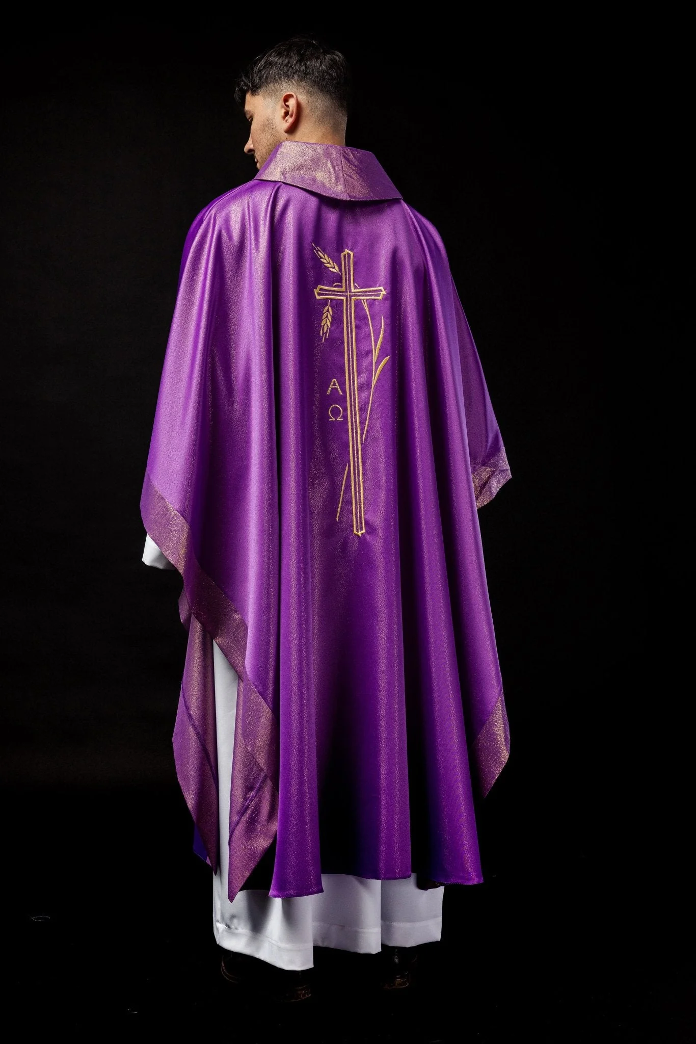 Chasuble with cross and ear motif in purple color - Image 7