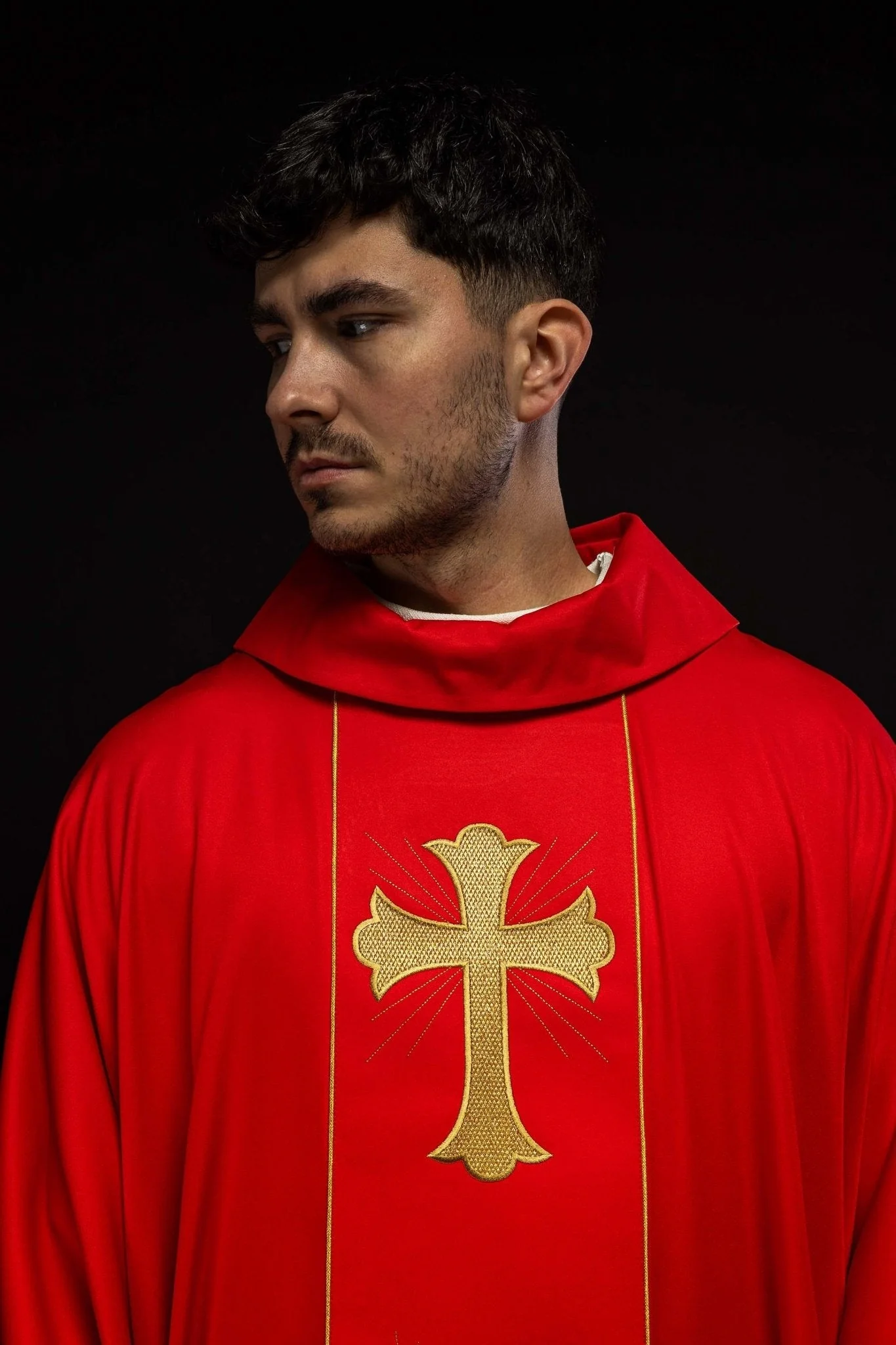 Chasuble with embroidered cross and ears of wheat in red - Image 4