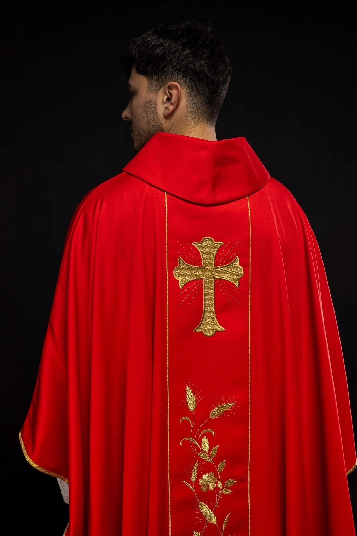 Chasuble with embroidered cross and ears of wheat in red - Image 7
