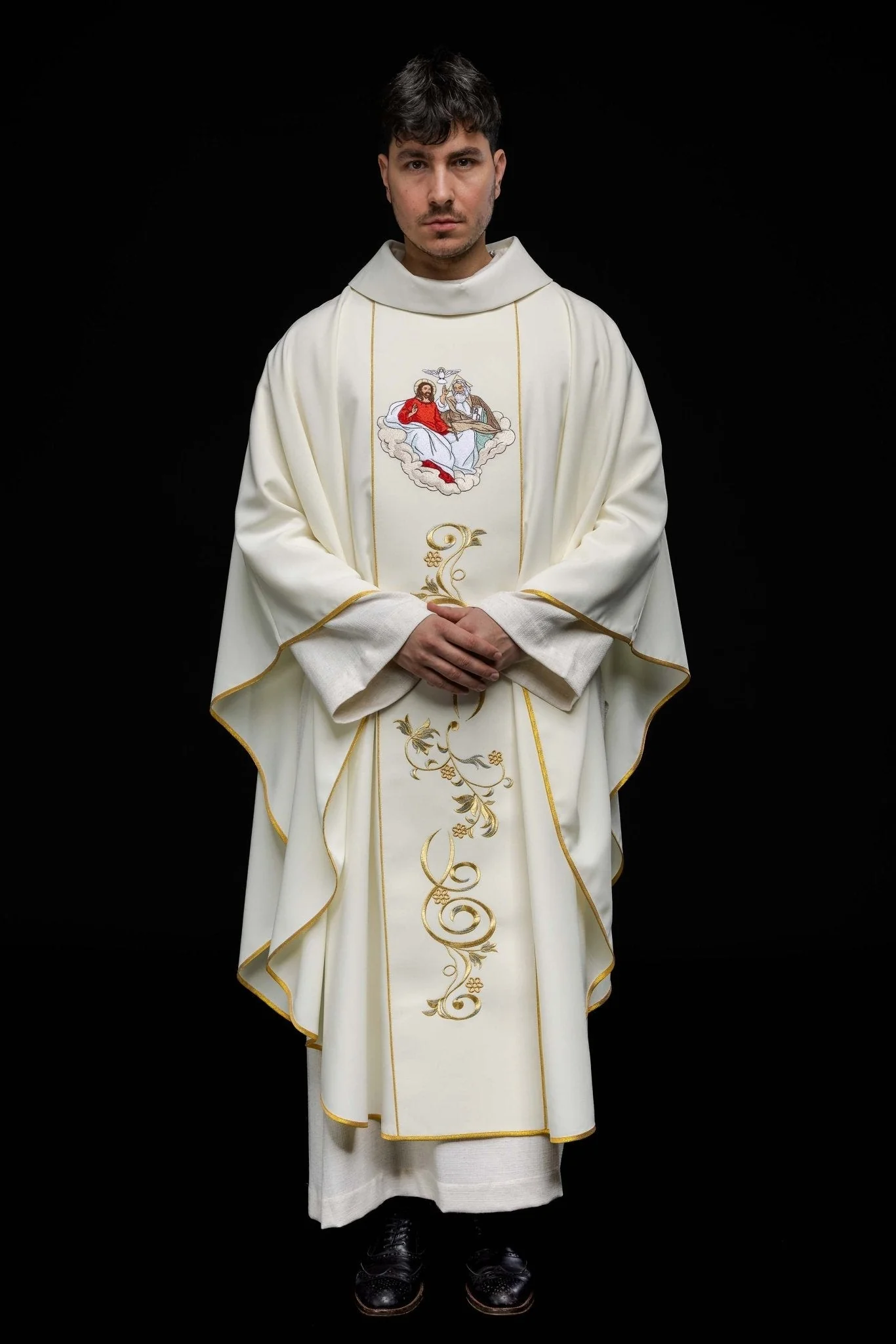 Chasuble with embroidered image of the Holy Trinity - Image 9