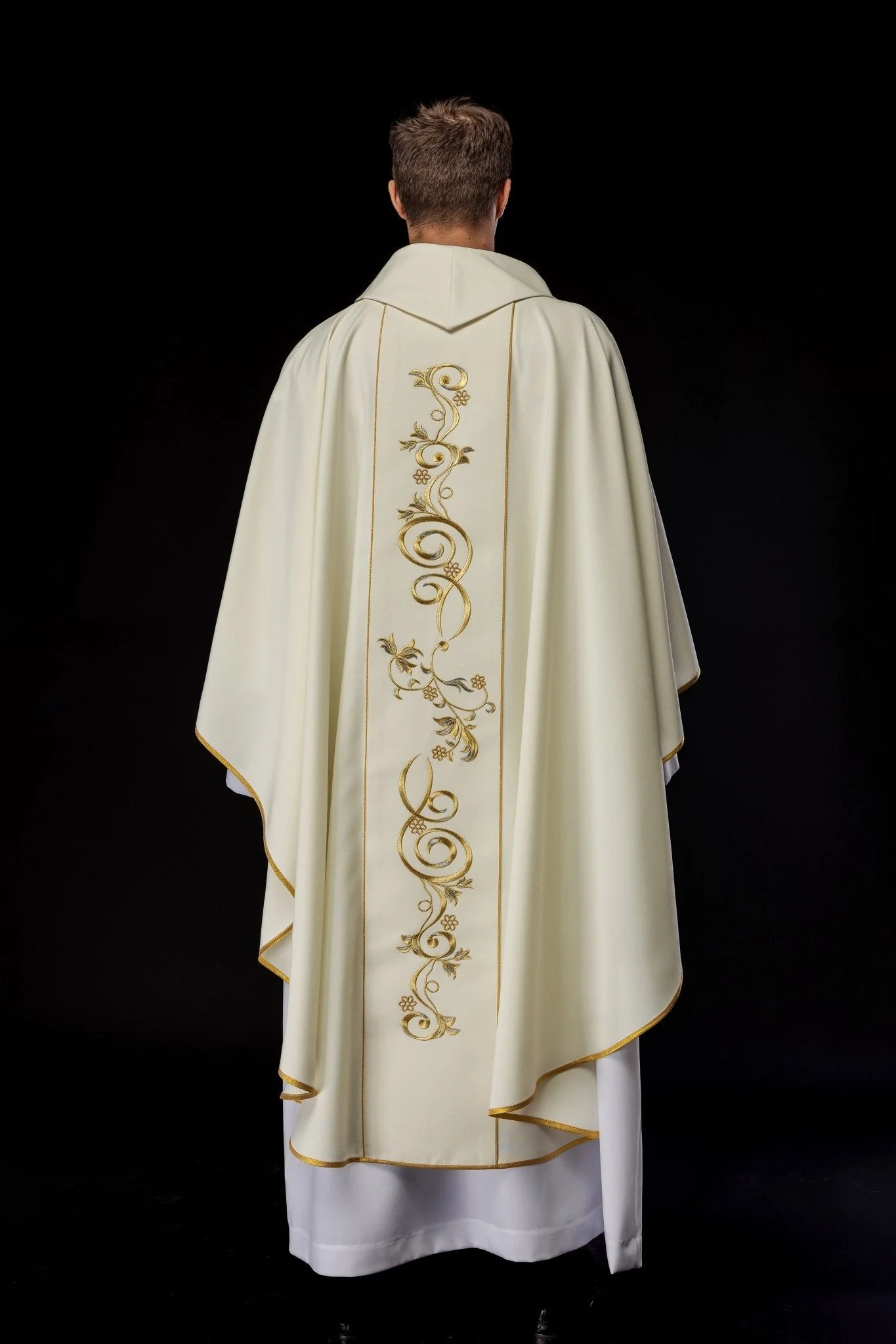Chasuble with Our Lady of Fatima embroidery - Image 6