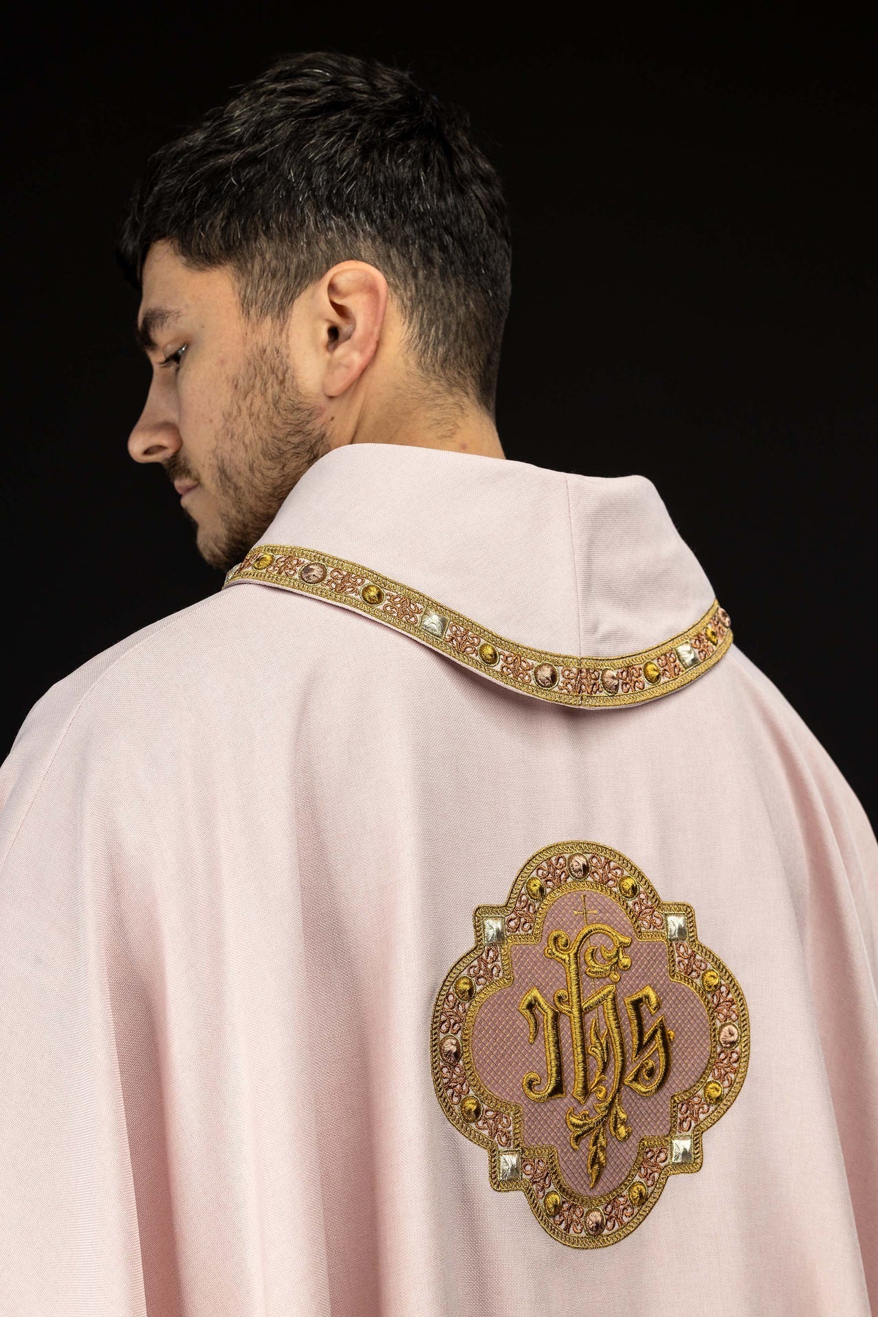 Chasuble with pink trim around the IHS embroidery and collar - Image 7