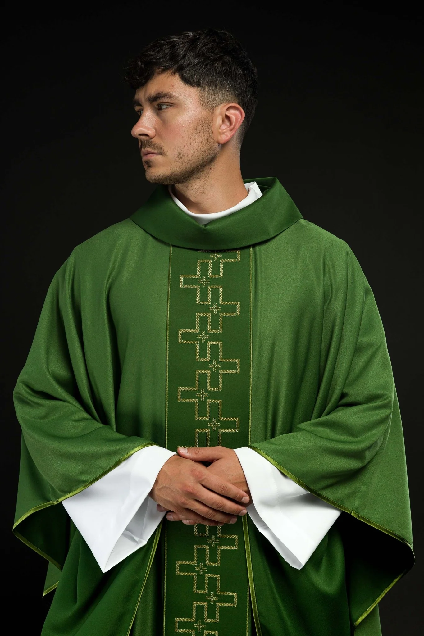 Chasuble with richly embroidered belt in embroidery of crosses in green color
