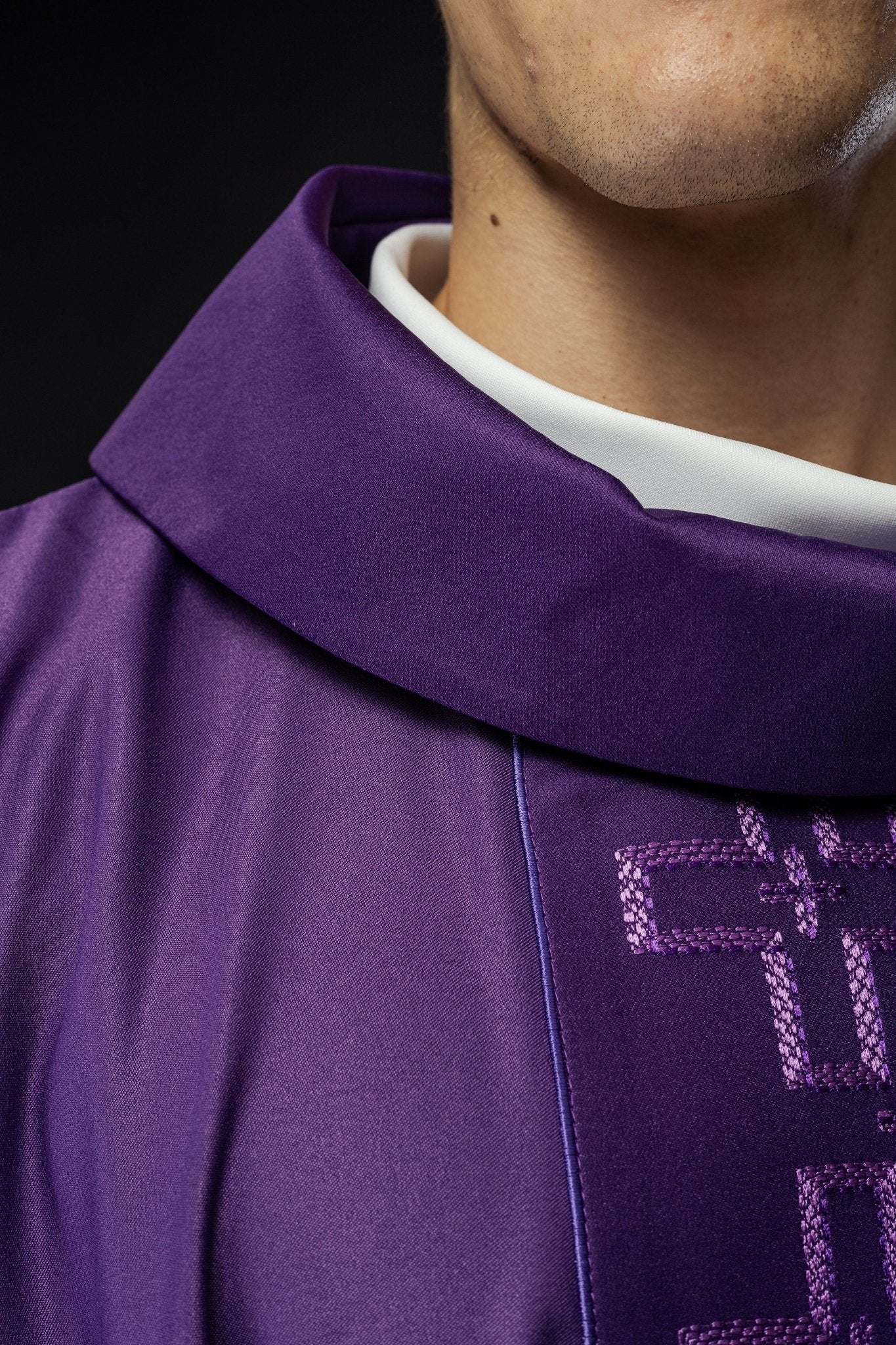 Chasuble with richly embroidered orphrey in embroidery of crosses in purple color - Image 5