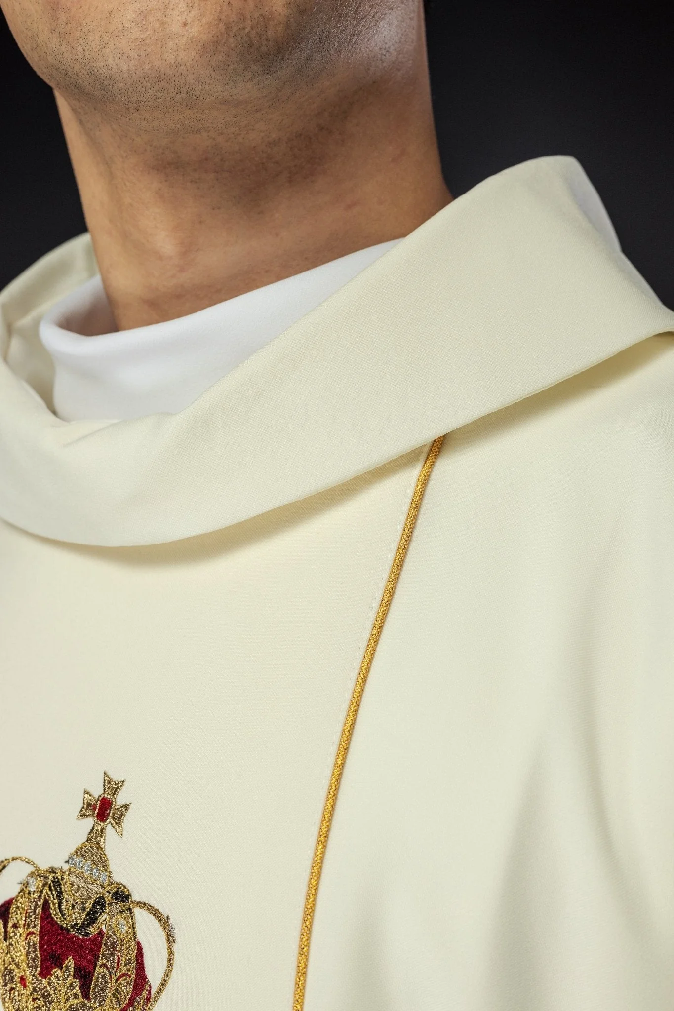 Chasuble with the image of Our Lady of Fatima - Image 6