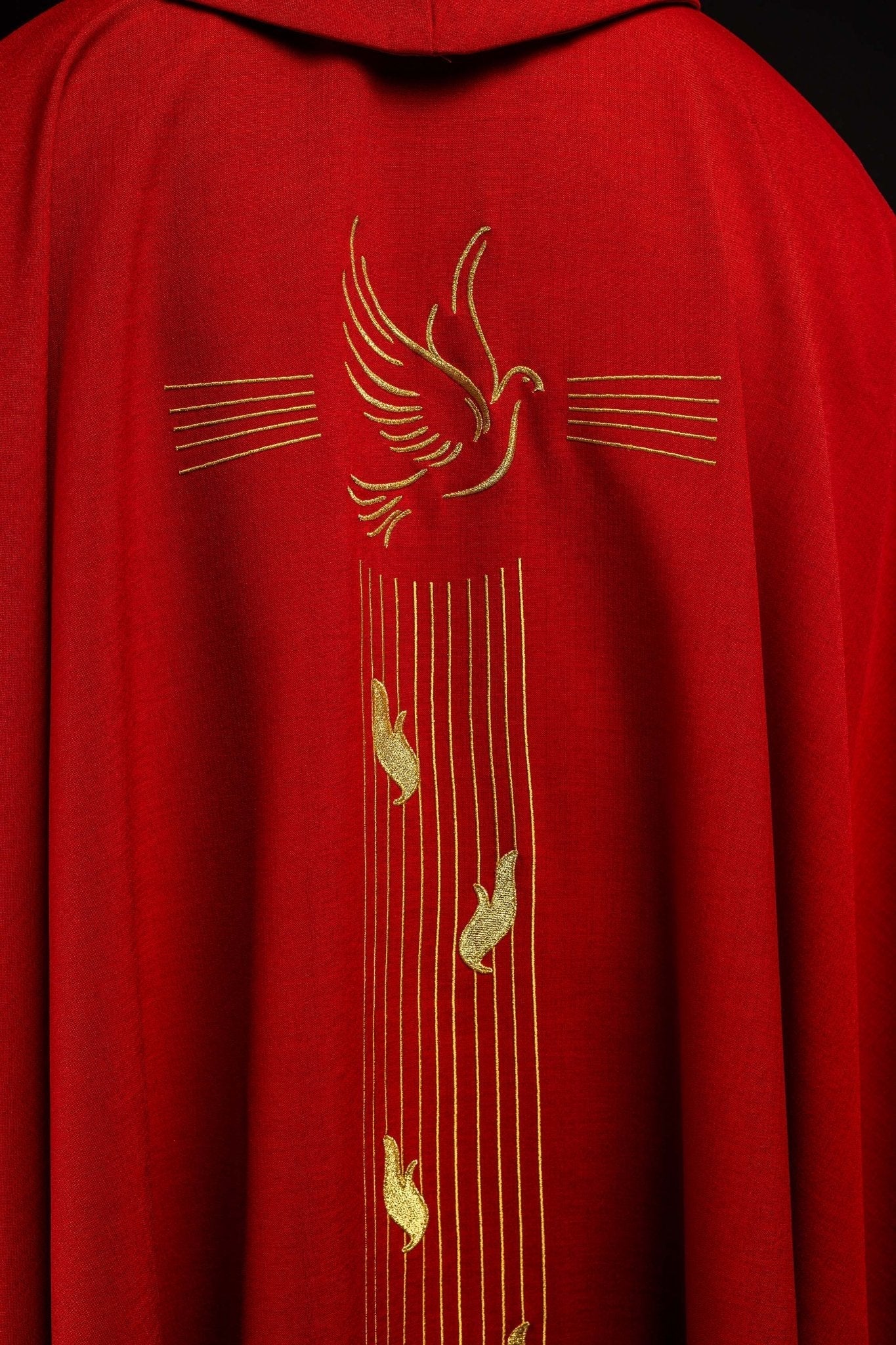 Chasuble with the symbol of the Holy Spirit - Image 6
