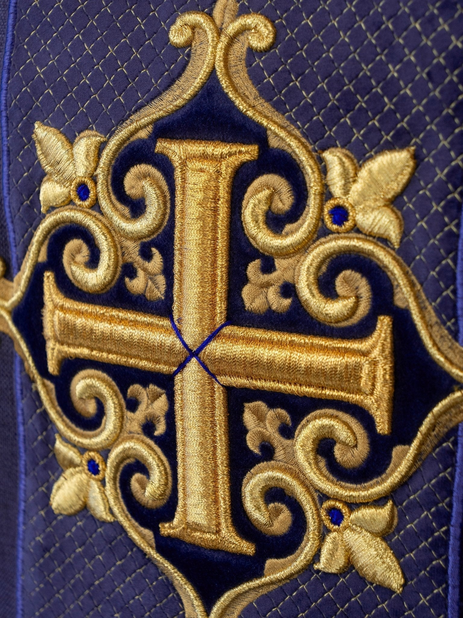 Chasuble with Velvet Purple Band and Cross Embroidery - Image 3