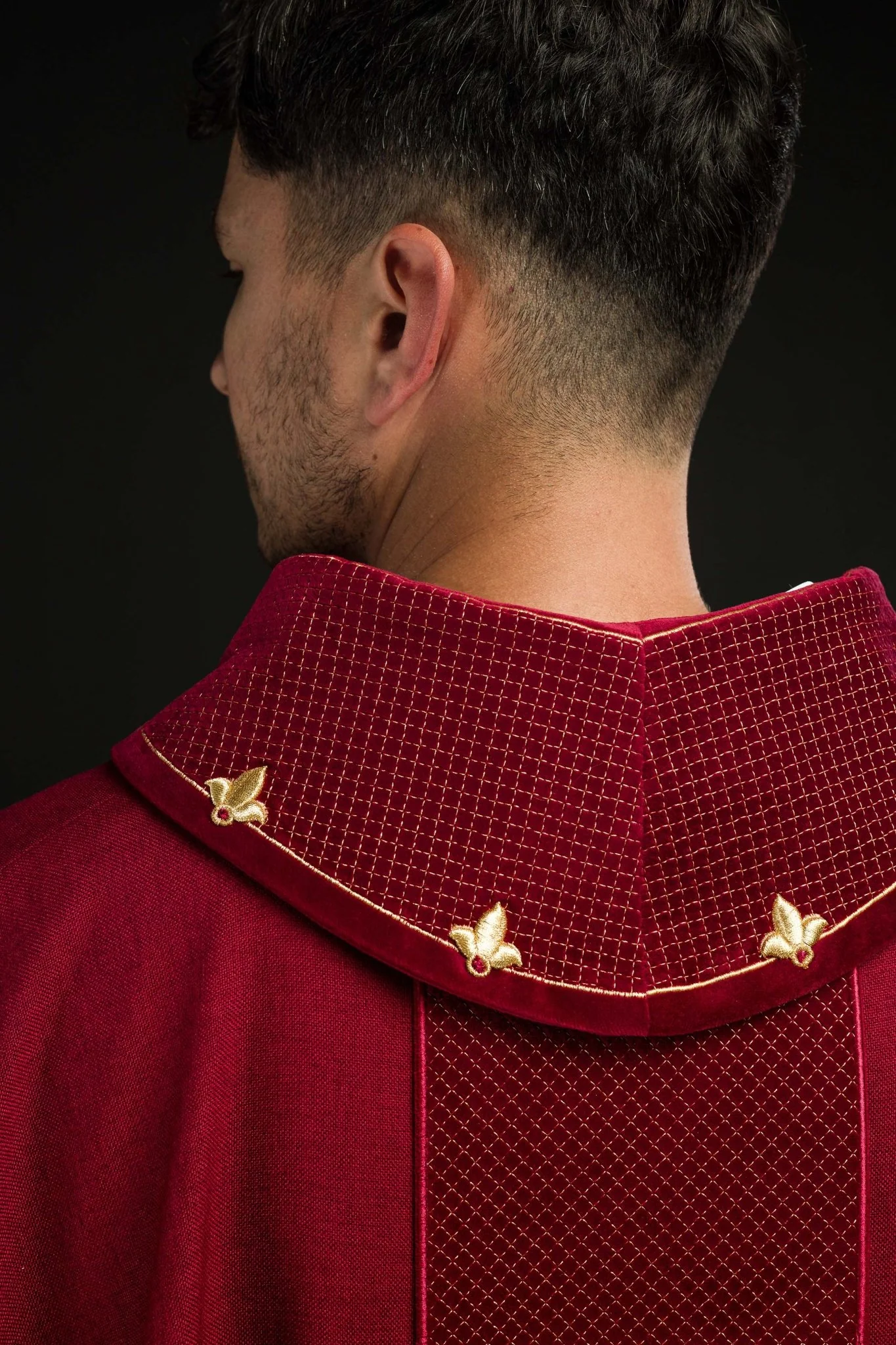 Chasuble with Velvet Red Band and Cross Embroidery - Image 6