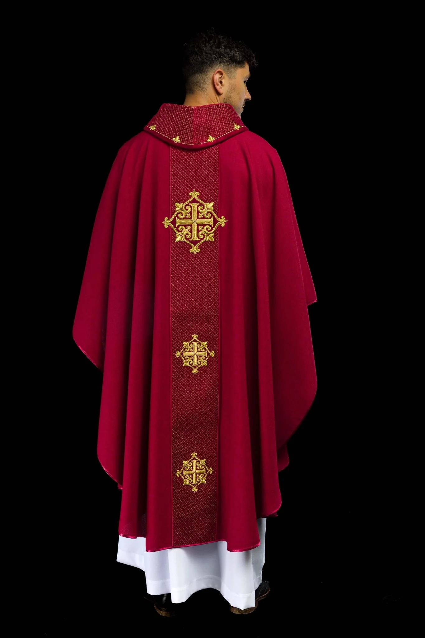 Chasuble with Velvet Red Band and Cross Embroidery - Image 7