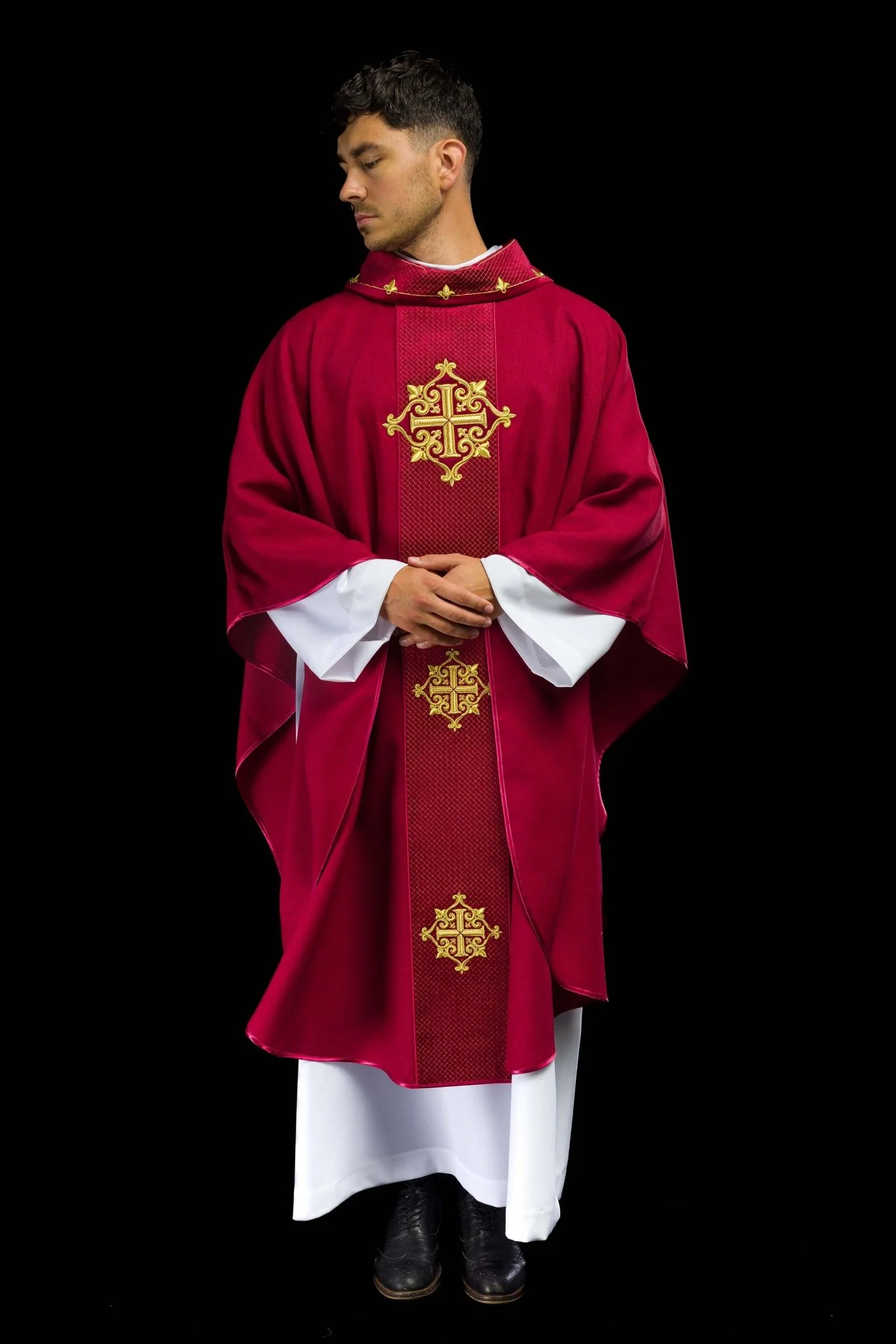 Chasuble with Velvet Red Band and Cross Embroidery - Image 8