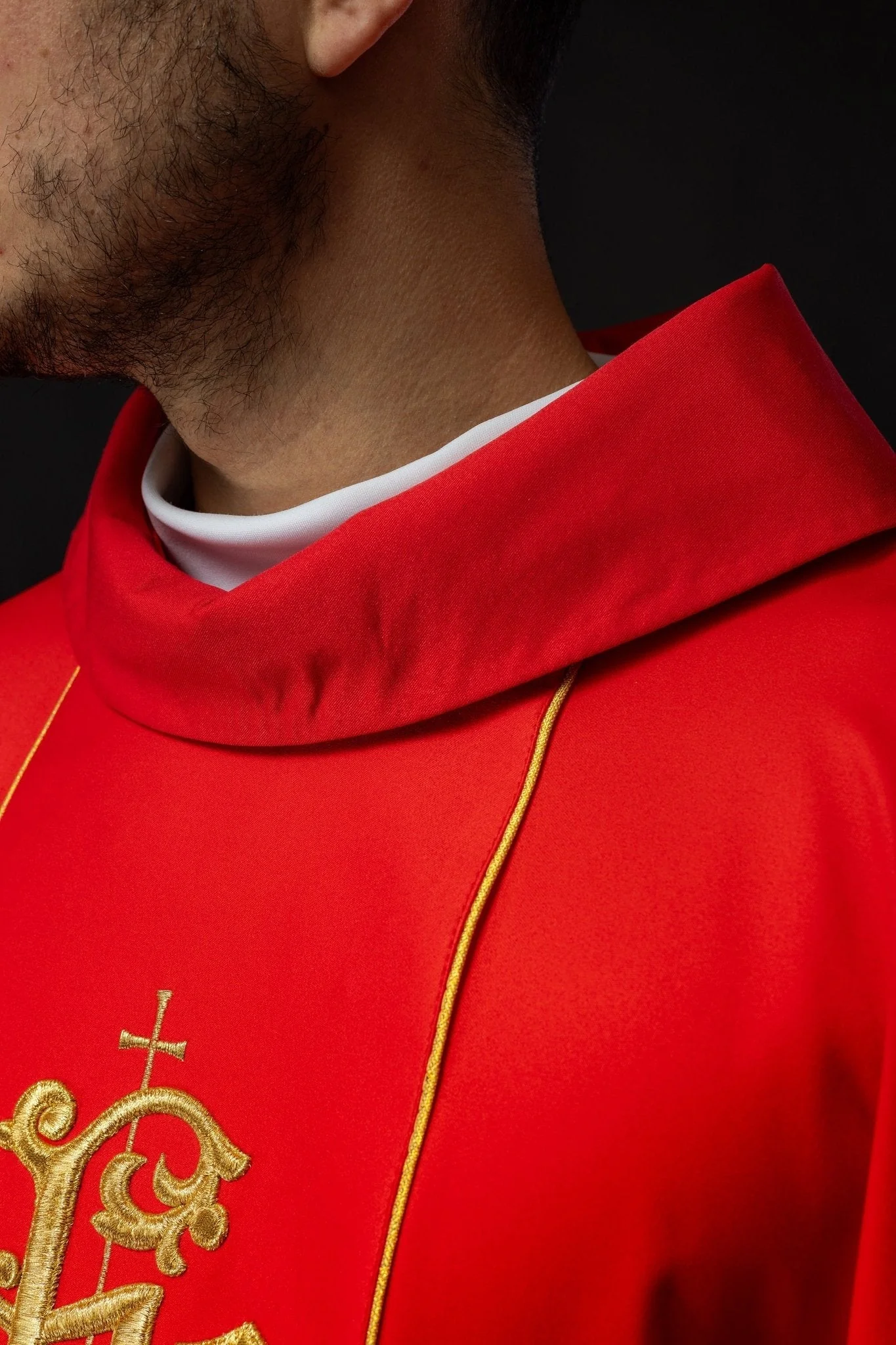 Classic red chasuble with JHS motif embroidery - Image 5