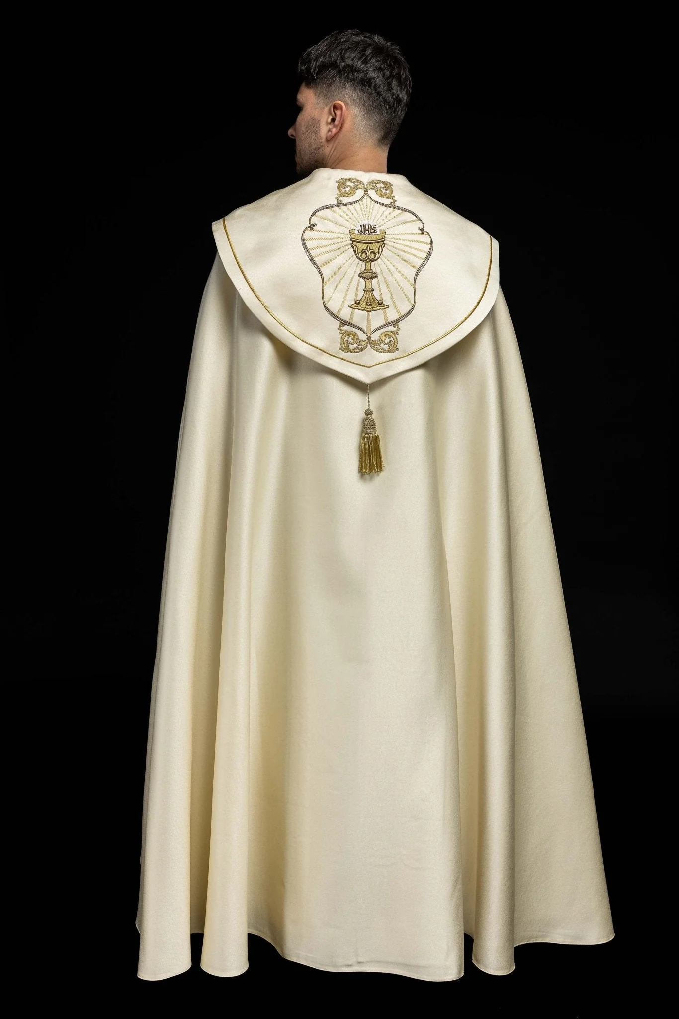 Clerical cope with embroidered gold IHS motif - Image 8