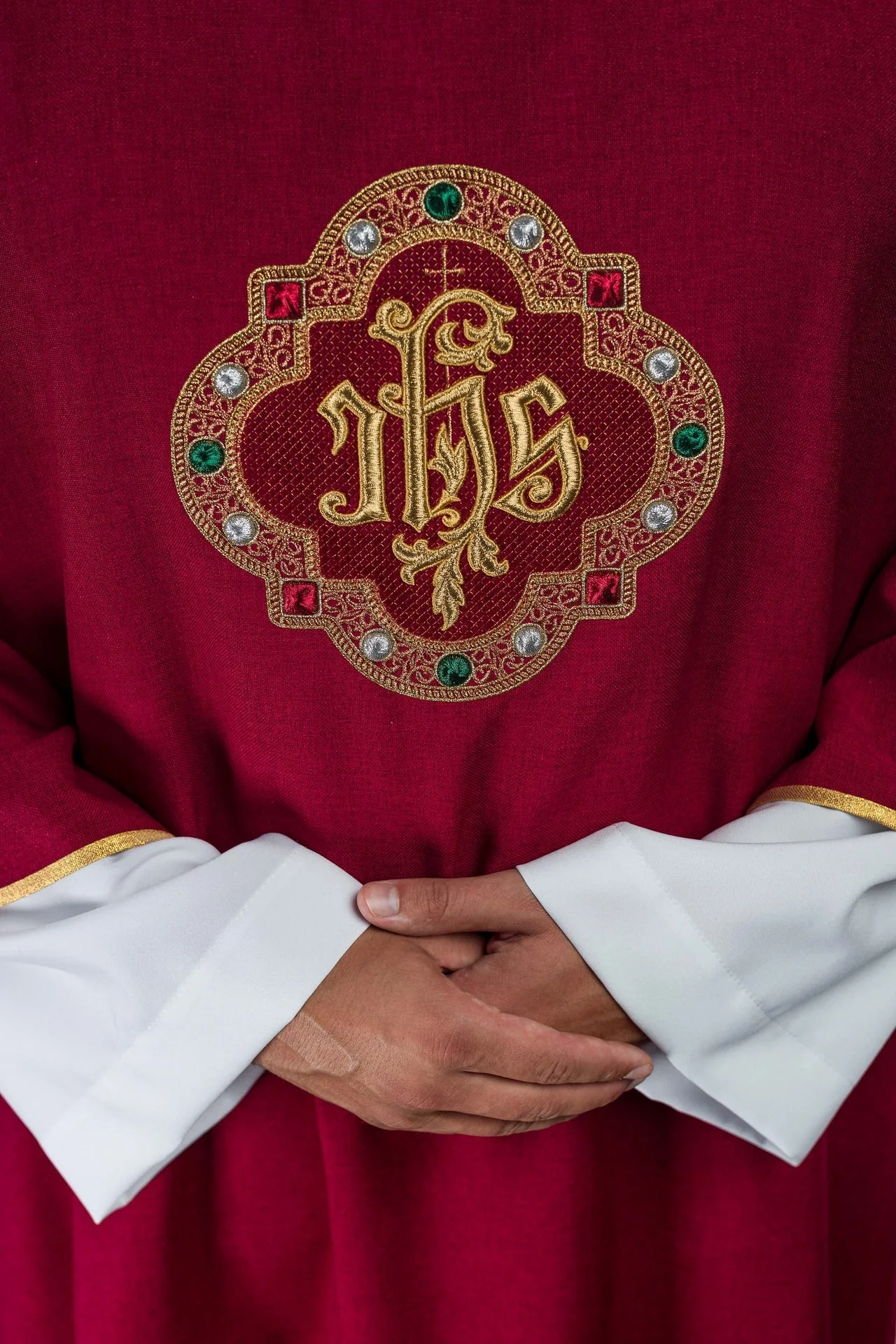 Dalmatic with IHS Symbol and Red Collar - Image 3