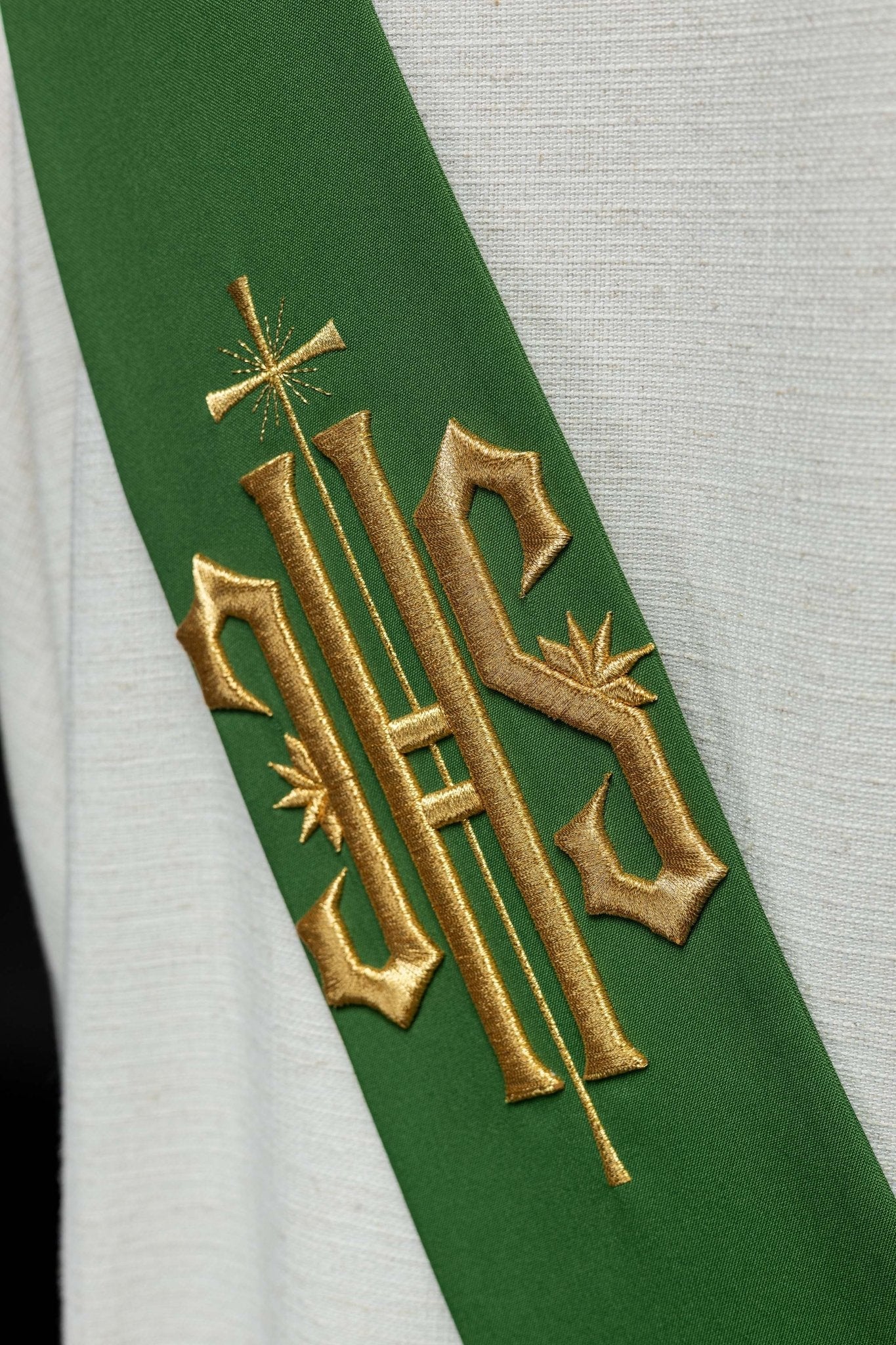 Deacon stole embroidered with IHS and Cross in green - Image 7