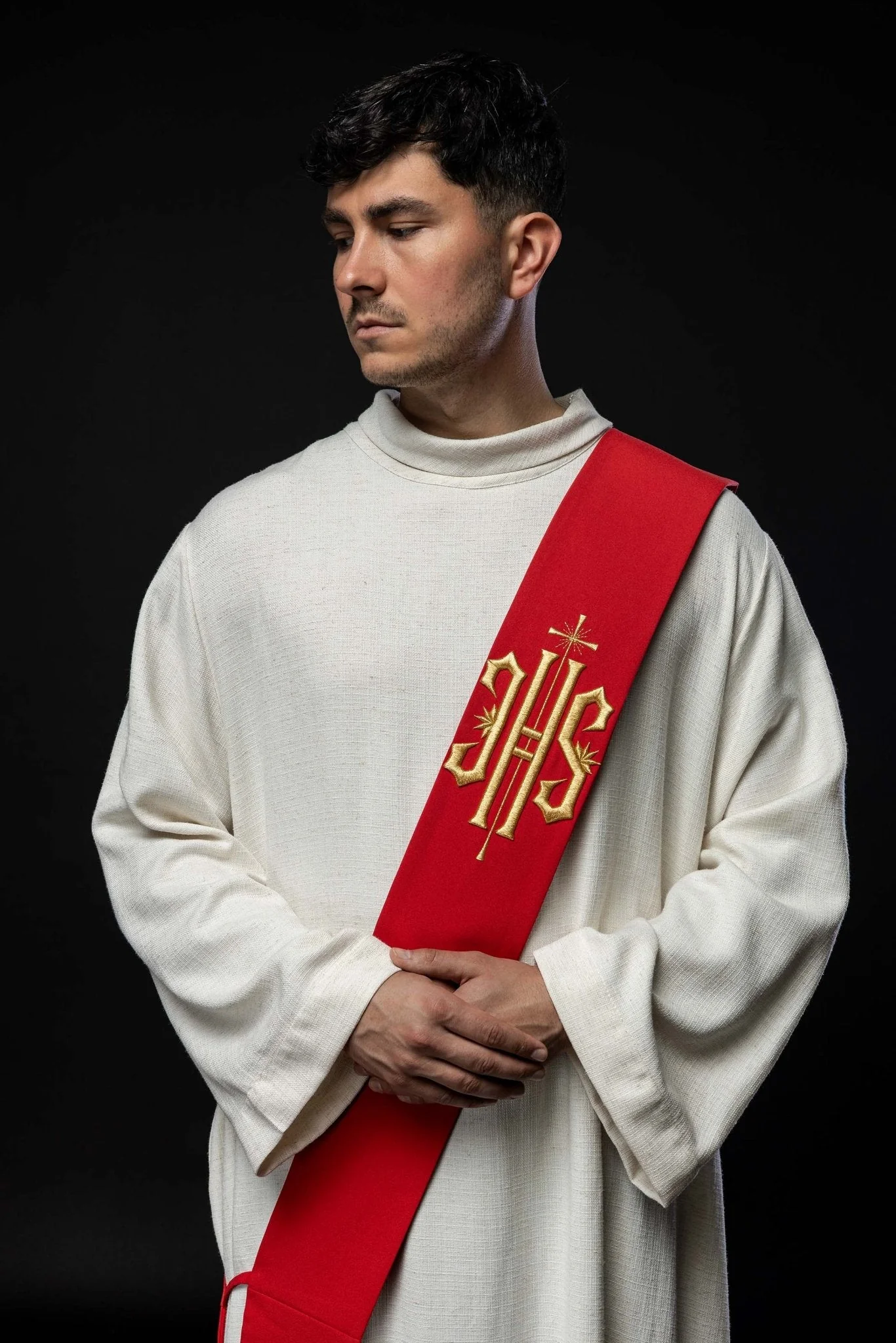 Deacon stole embroidered with IHS and Cross in red - Image 9