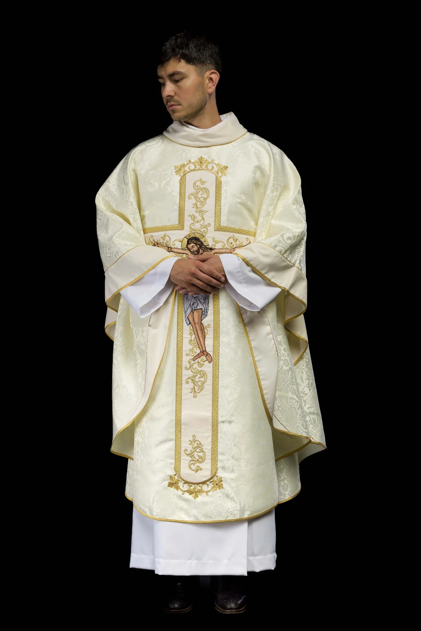 Ecru chasuble with Jesus Christ embroidery - Image 9