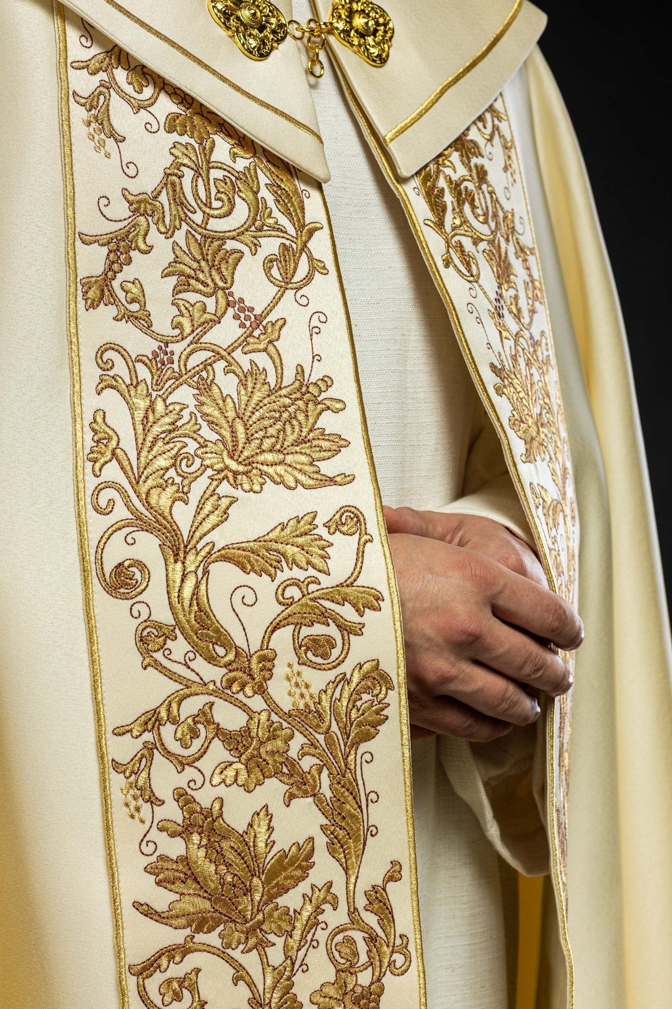 Ecru clergy cope with gold Chalice embroidery - Image 6