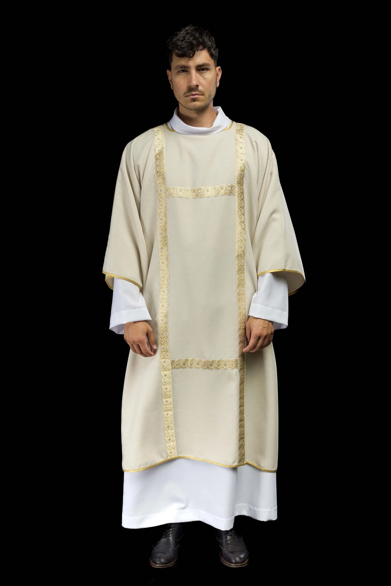 Ecru dalmatic decorated with gold jacquard ribbons - Image 8