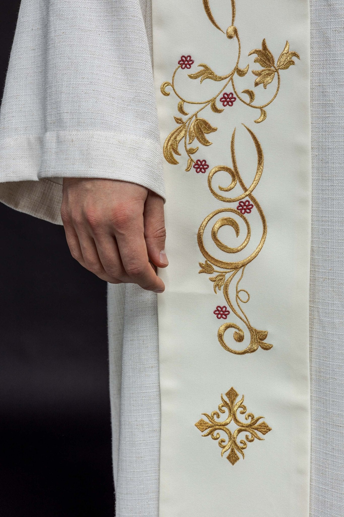 Ecru embroidered IHS and chalice stole - Image 5