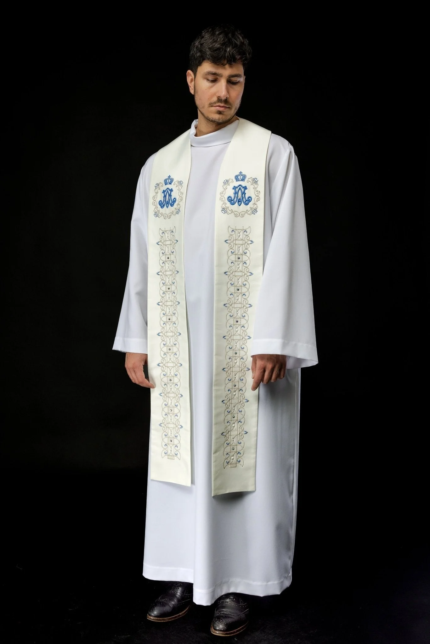 Ecru embroidered Marian stole - Image 6