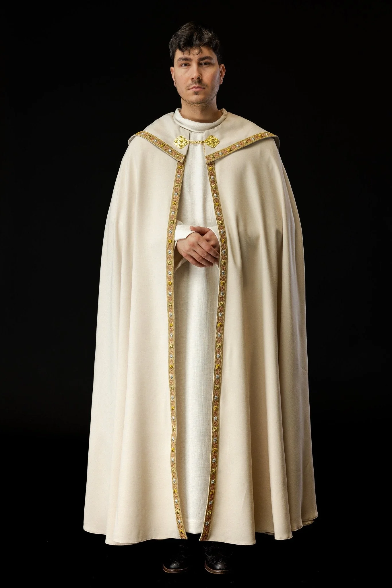 Ecru liturgical cape with gold IHS - Image 2