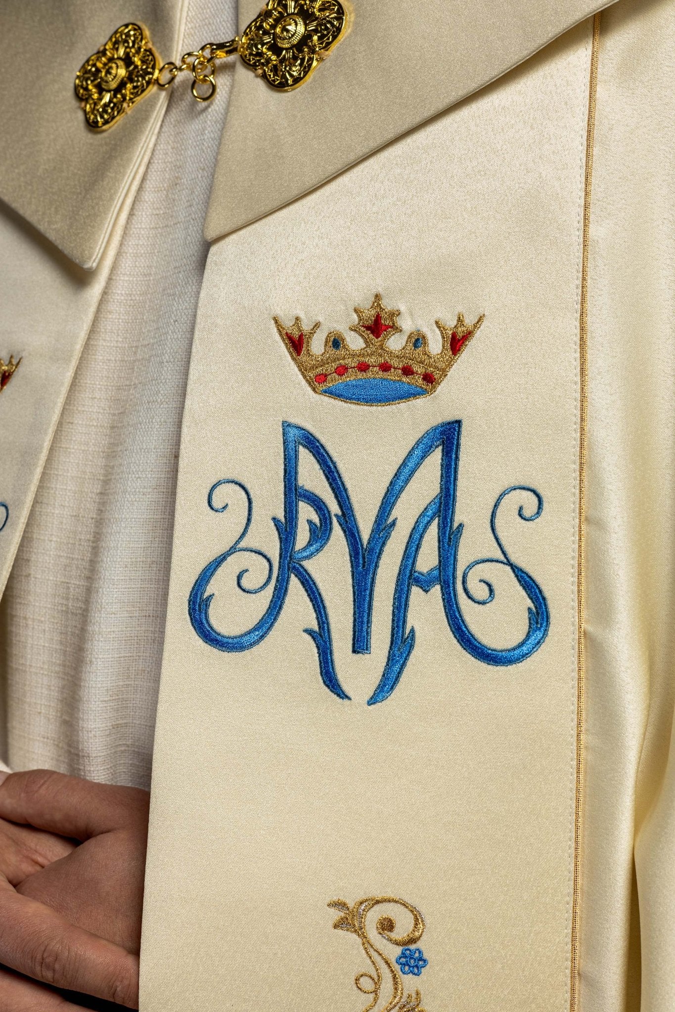 Ecru Marian embroidered cope - Image 6