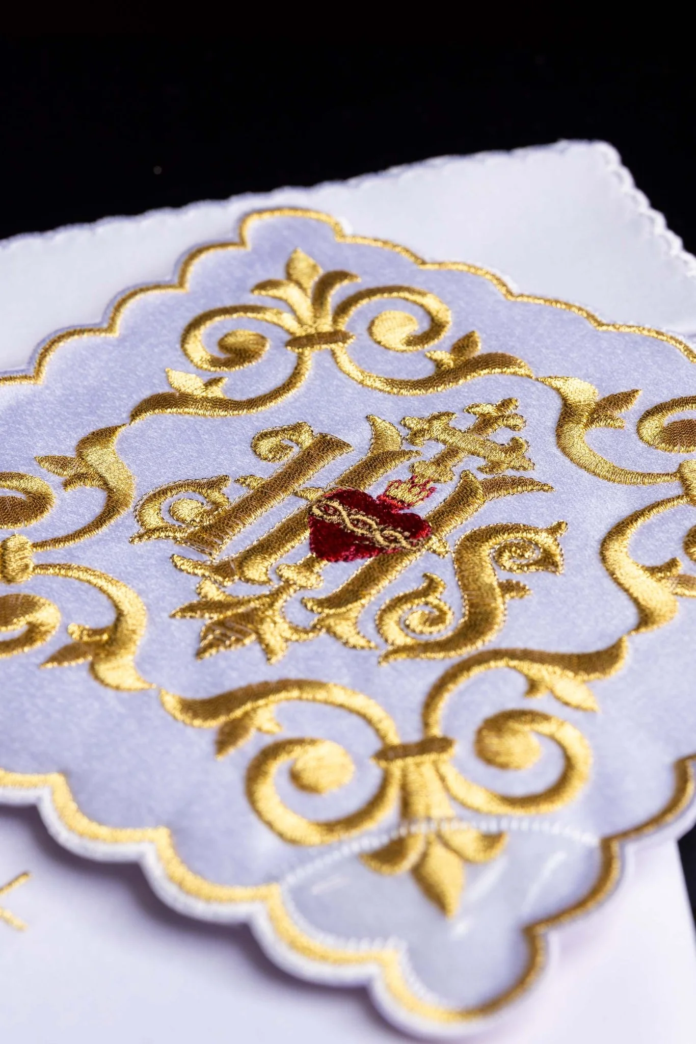 Elaborately Decorated Chalice Linens with IHS Embroidery - Image 2
