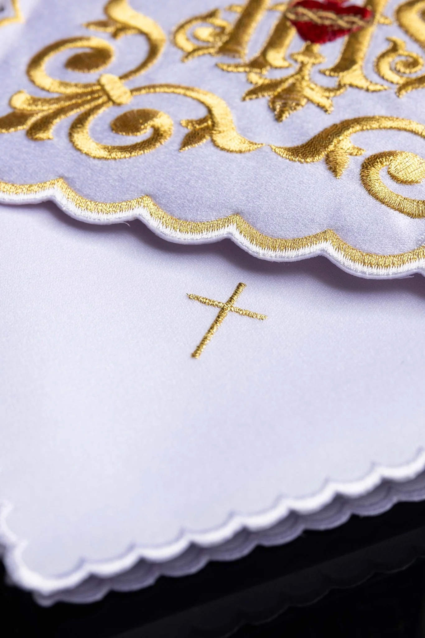 Elaborately Decorated Chalice Linens with IHS Embroidery - Image 3