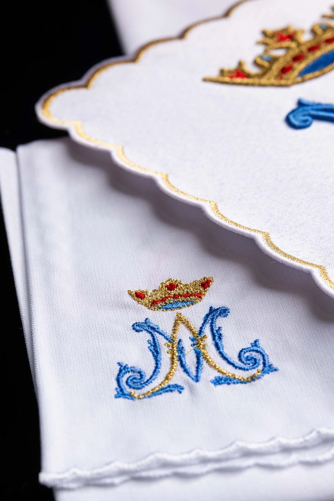 Embroidered Chalice Linens - Image 5