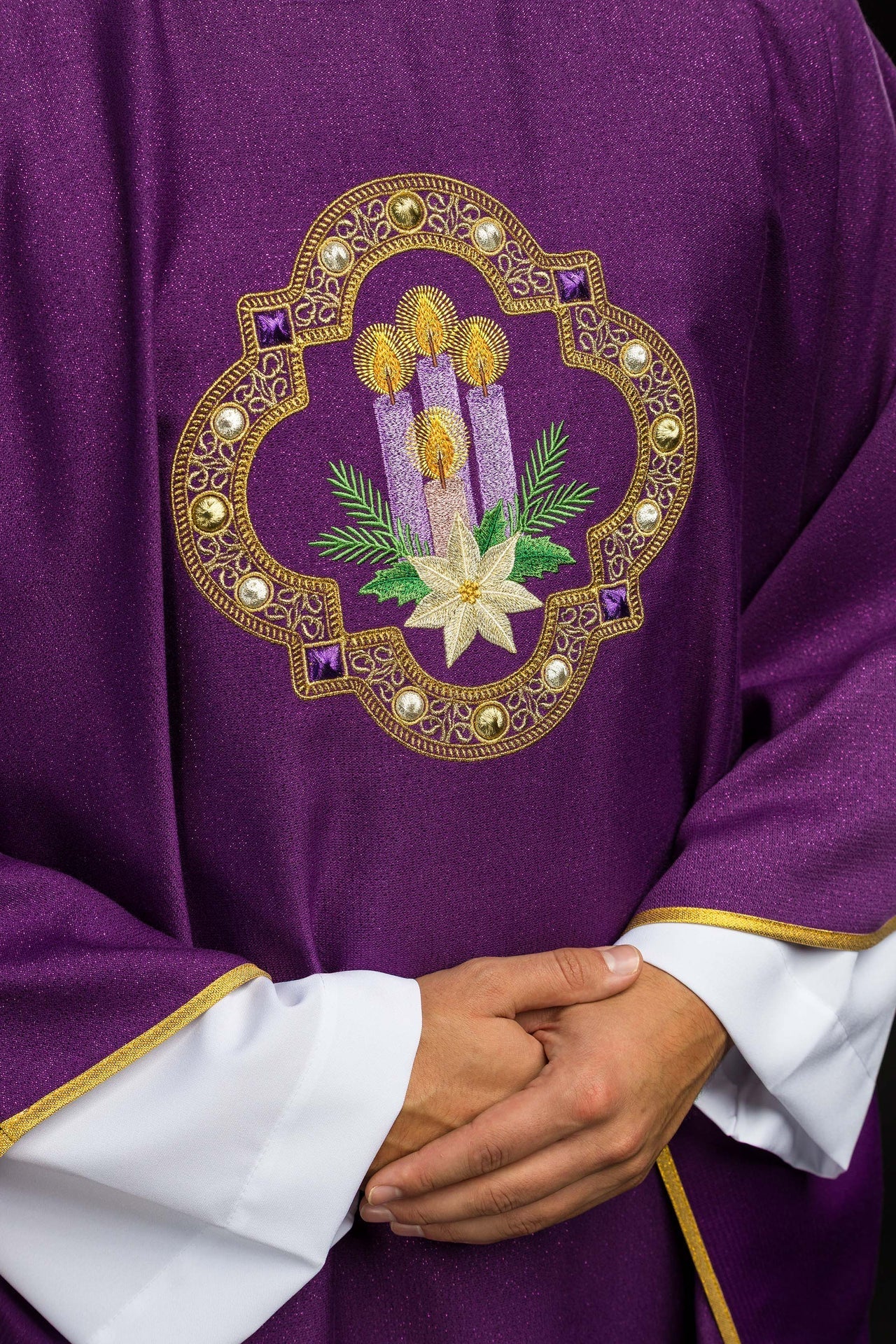 Embroidered Chasuble for Advent Made of Shiny Fabric - Image 3