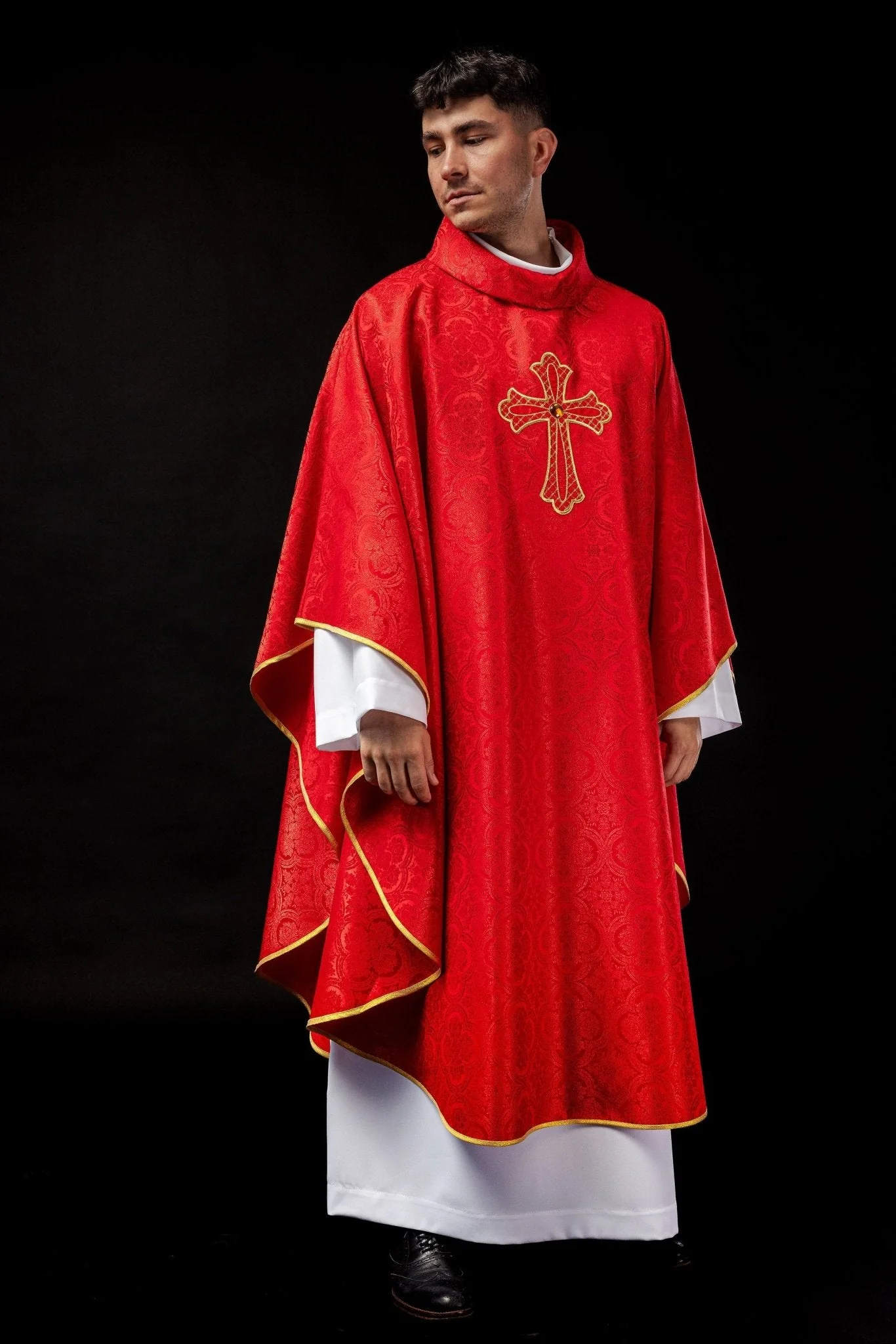 Embroidered chasuble with symbol of the cross Red - Image 2