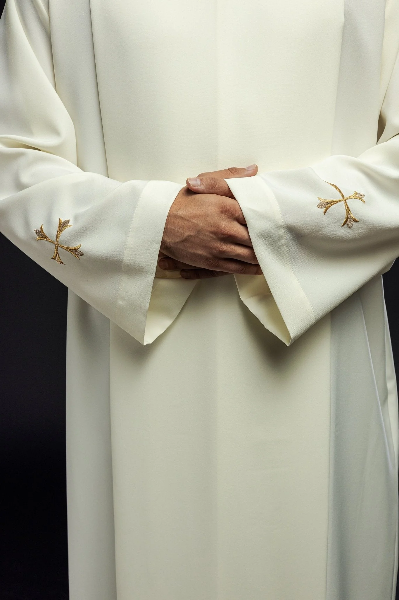 Embroidered cleric Ivory alb with collar - Image 3