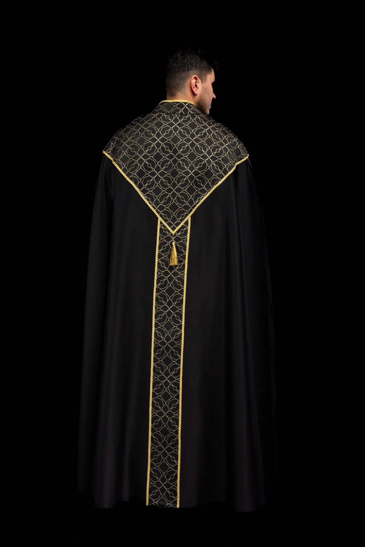 Embroidered cope decorated with black jacquard fabric - Image 9