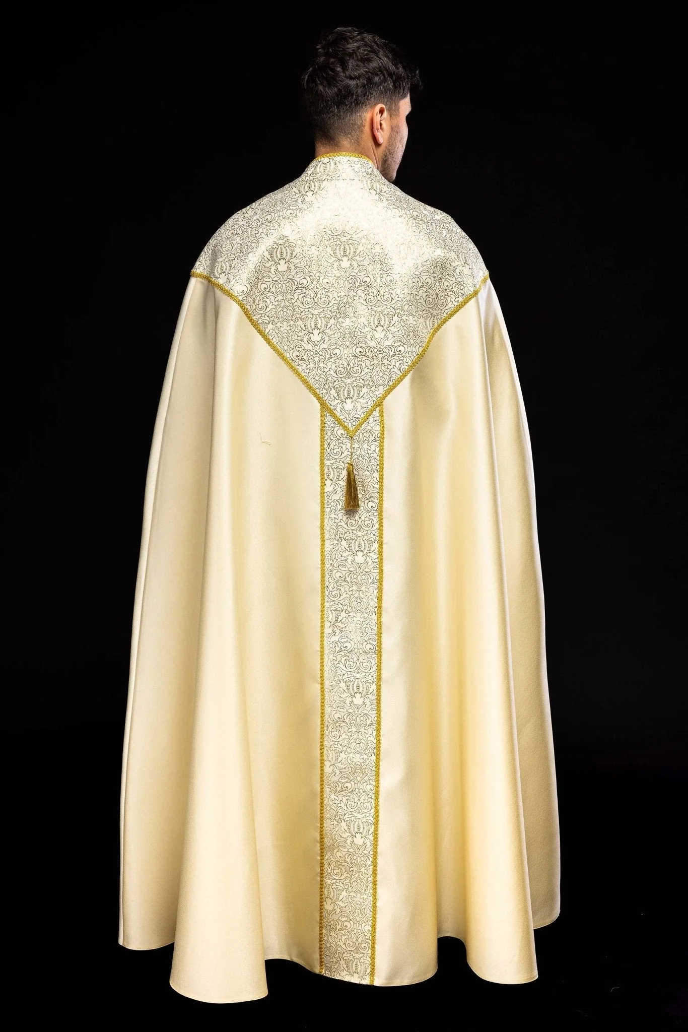 Embroidered cope decorated with ecru jacquard fabric - Image 8