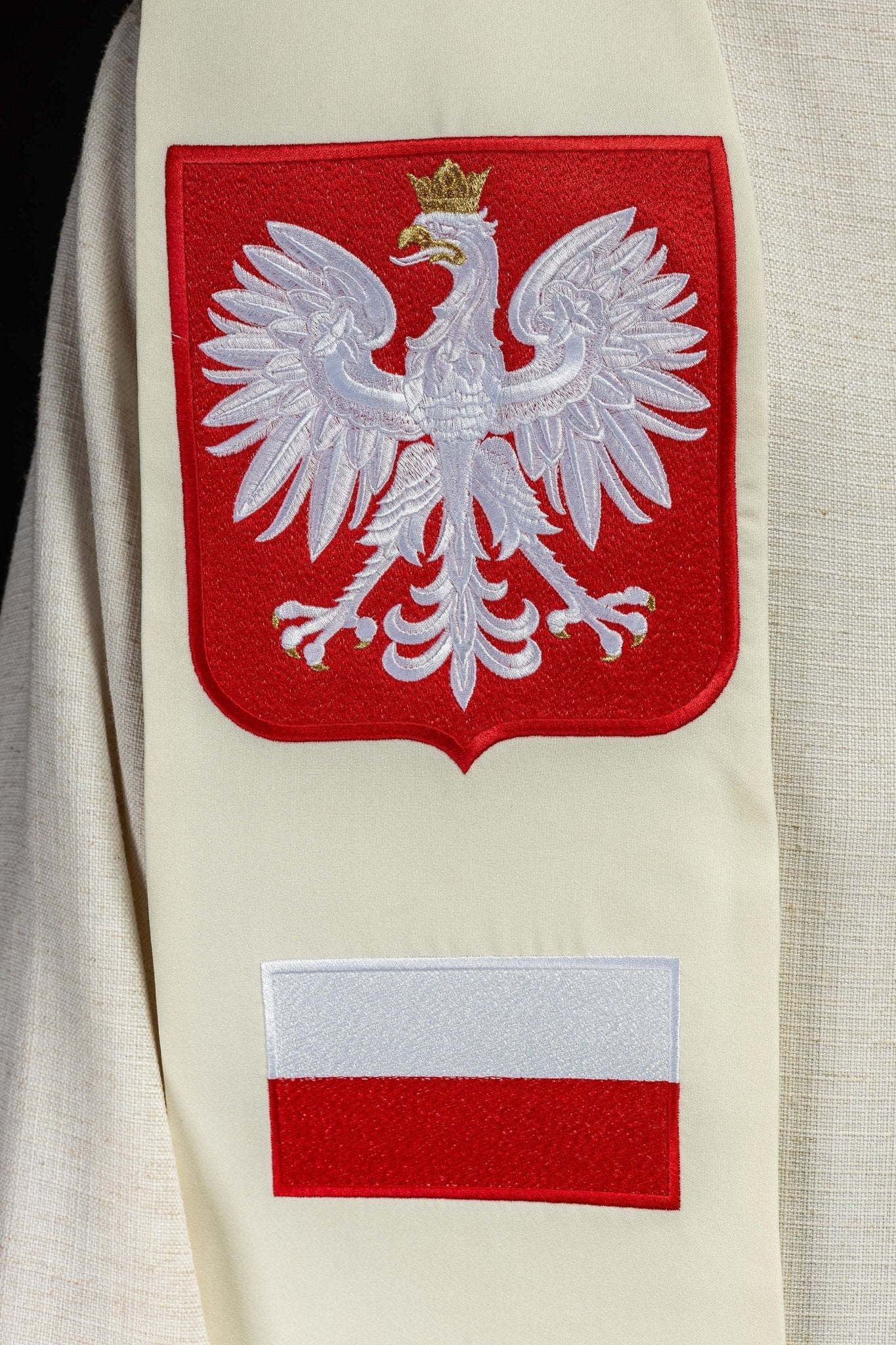 Embroidered Mary stole - Image 3